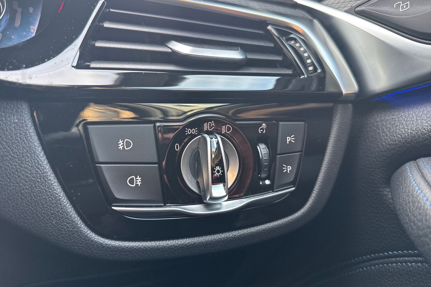 Used BMW 5 Series 2018 for sale - 76636975: Photo 41