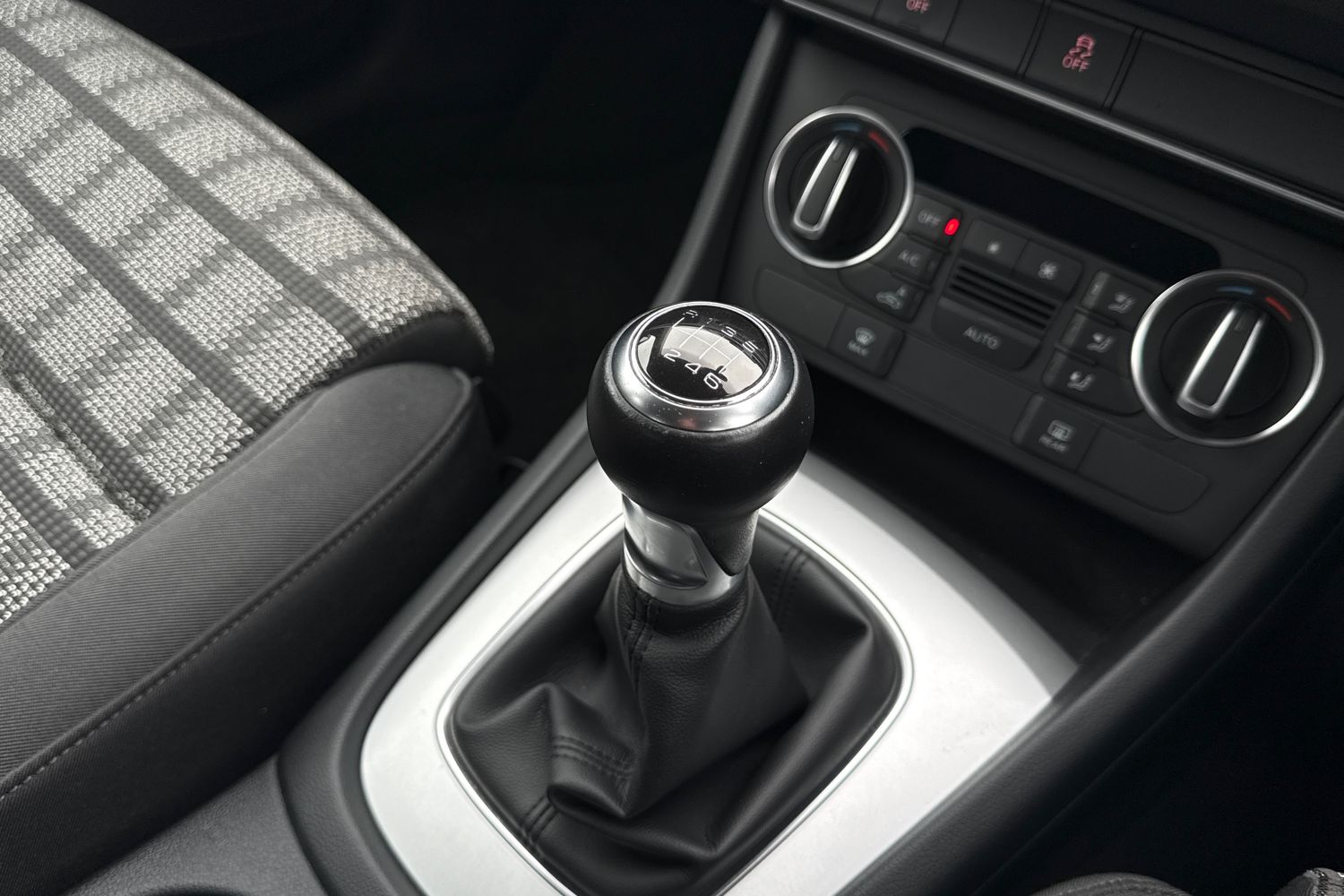 Used Audi Q3 2017 for sale - 77520278: Photo 19