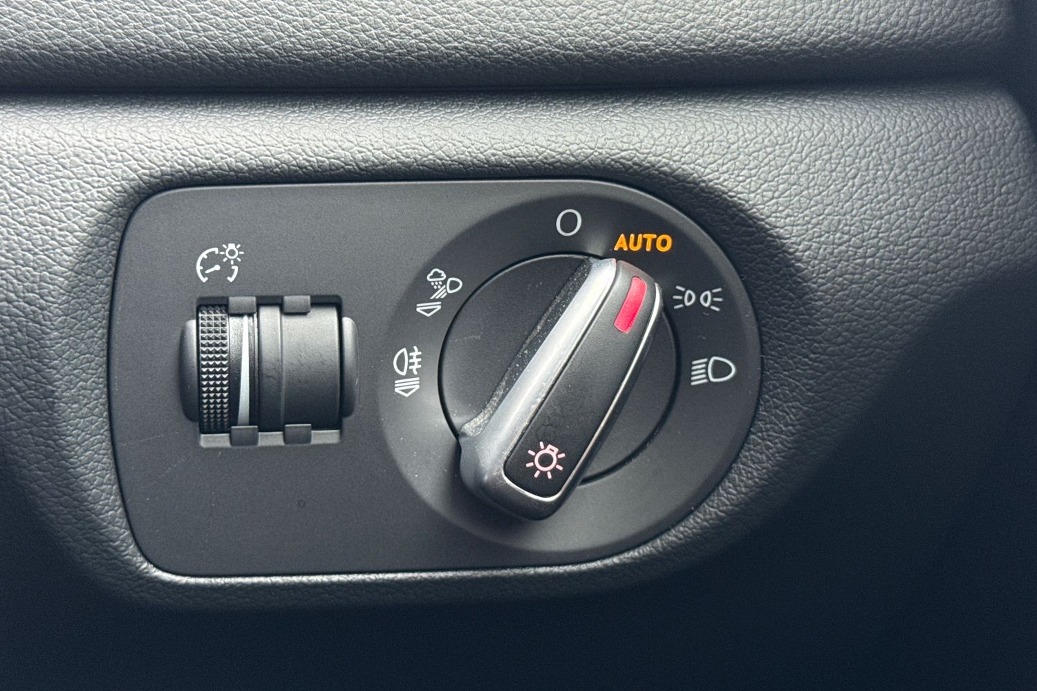 Used Audi Q3 2017 for sale - 77520278: Photo 35