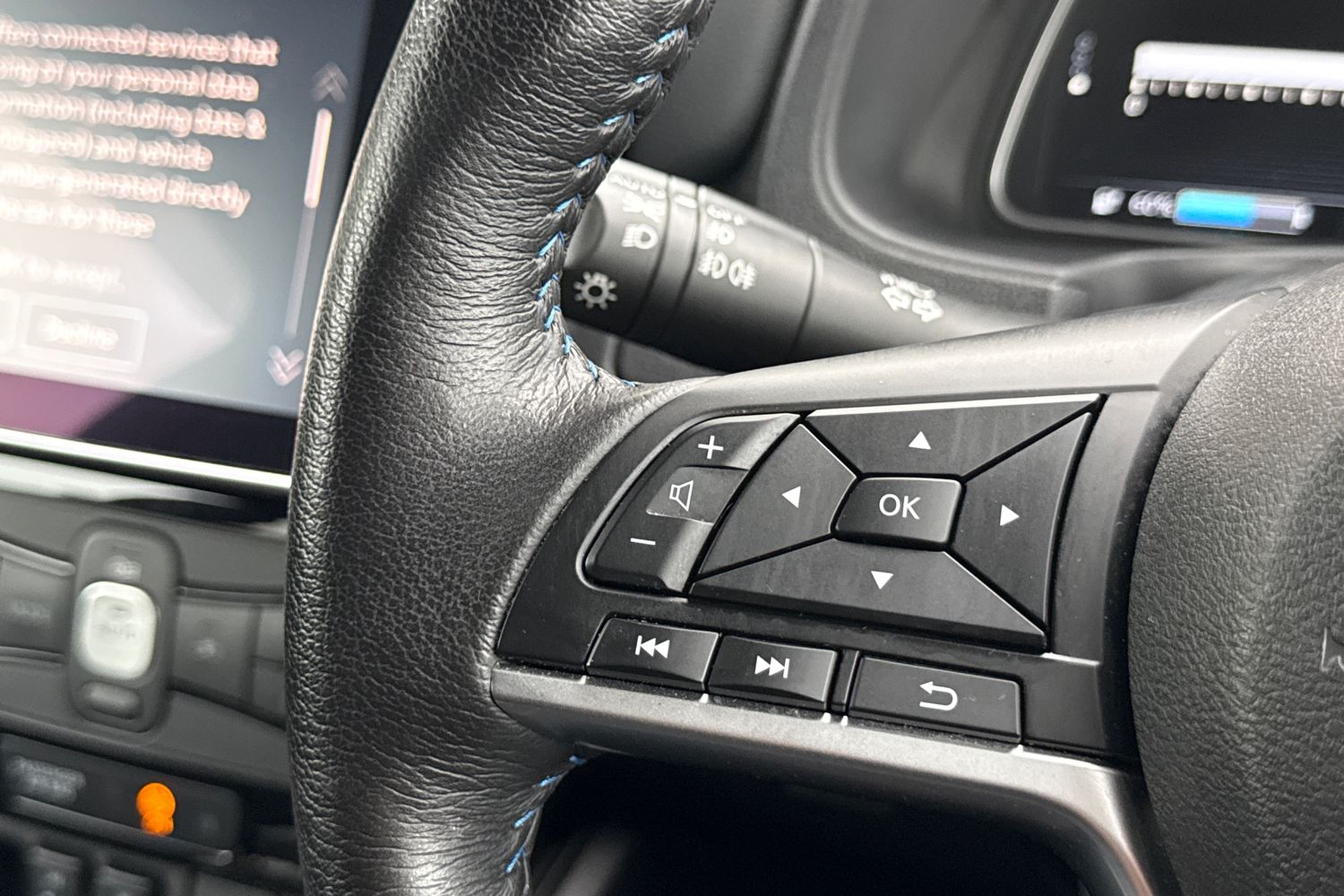 Used Nissan Leaf 2023 for sale - 76365160: Photo 35