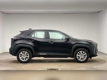 Used Toyota Yaris Cross 2023 for sale - 79229934: Photo