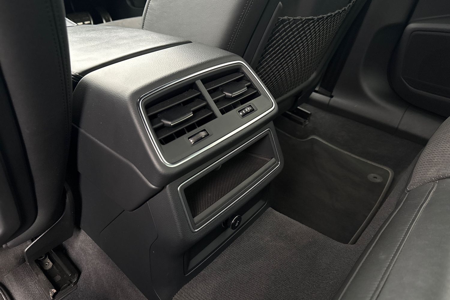 Used Audi A6 Saloon 2019 for sale - 77620549: Photo 29