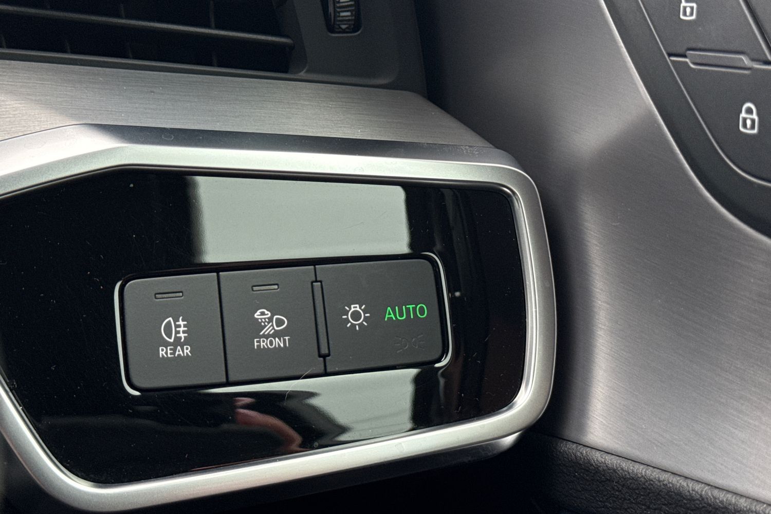 Used Audi A6 Saloon 2019 for sale - 77620549: Photo 33