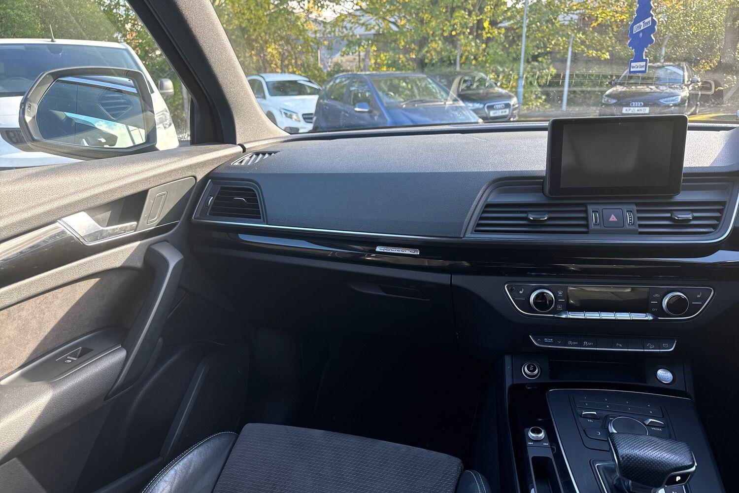 Used Audi Q5 2017 for sale - 76395419: Photo 15