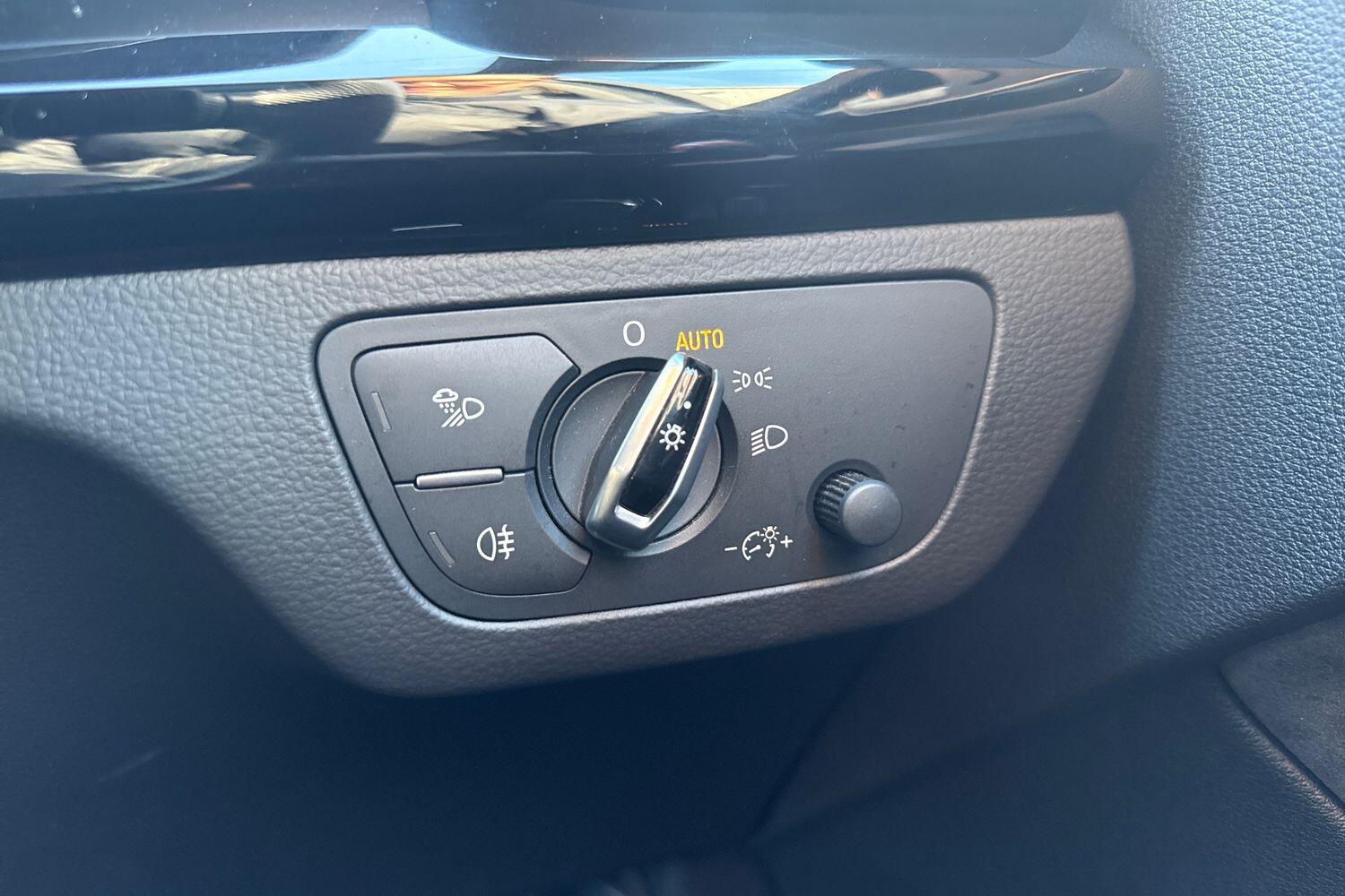 Used Audi Q5 2017 for sale - 76395419: Photo 41