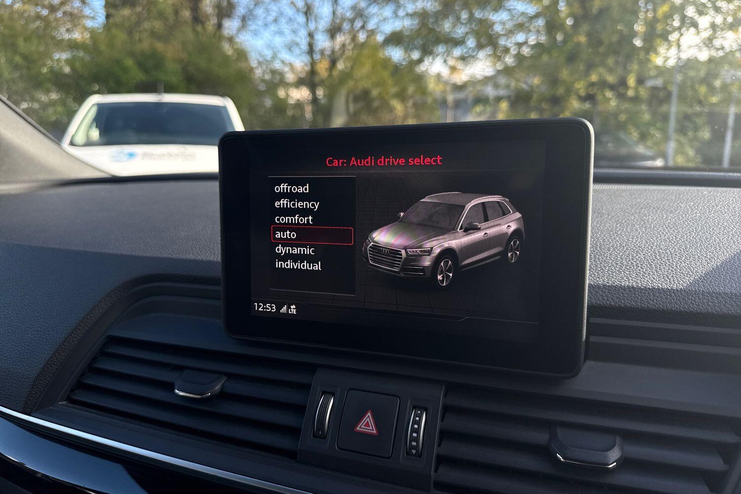 Used Audi Q5 2017 for sale - 76395419: Photo 45