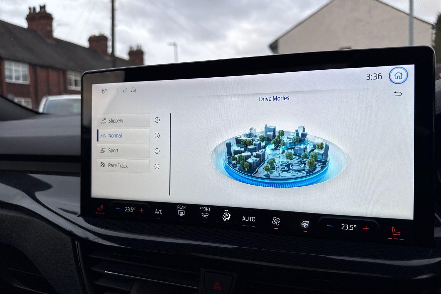 Used Ford Focus 2023 for sale - 77355409: Photo 32