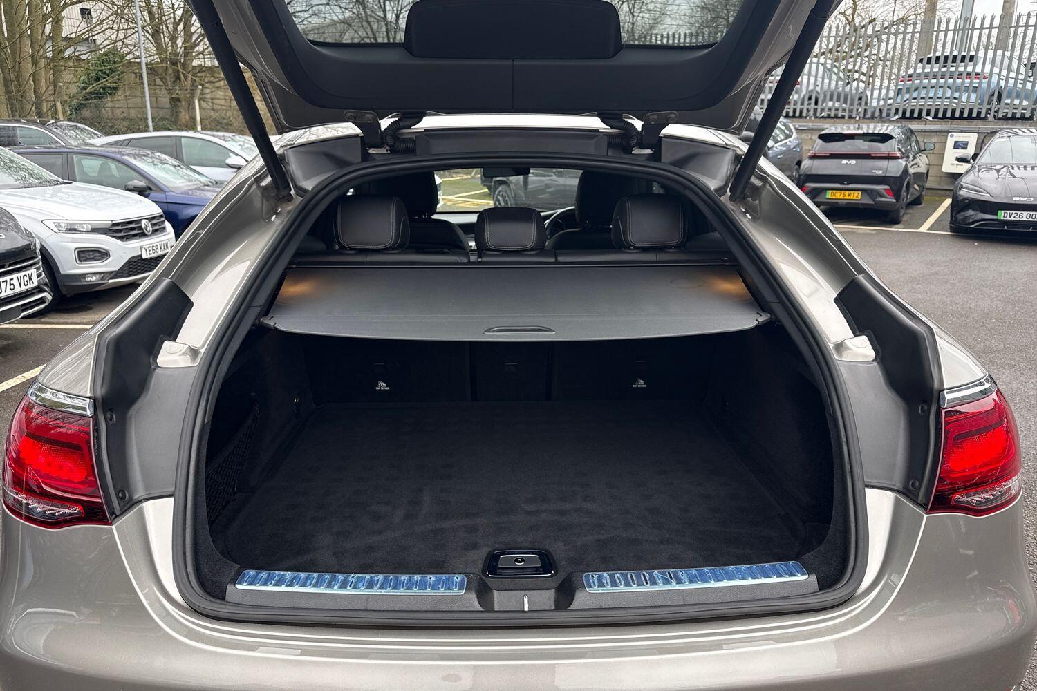 Used Mercedes-Benz GLC 2019 for sale - 77897662: Photo 10