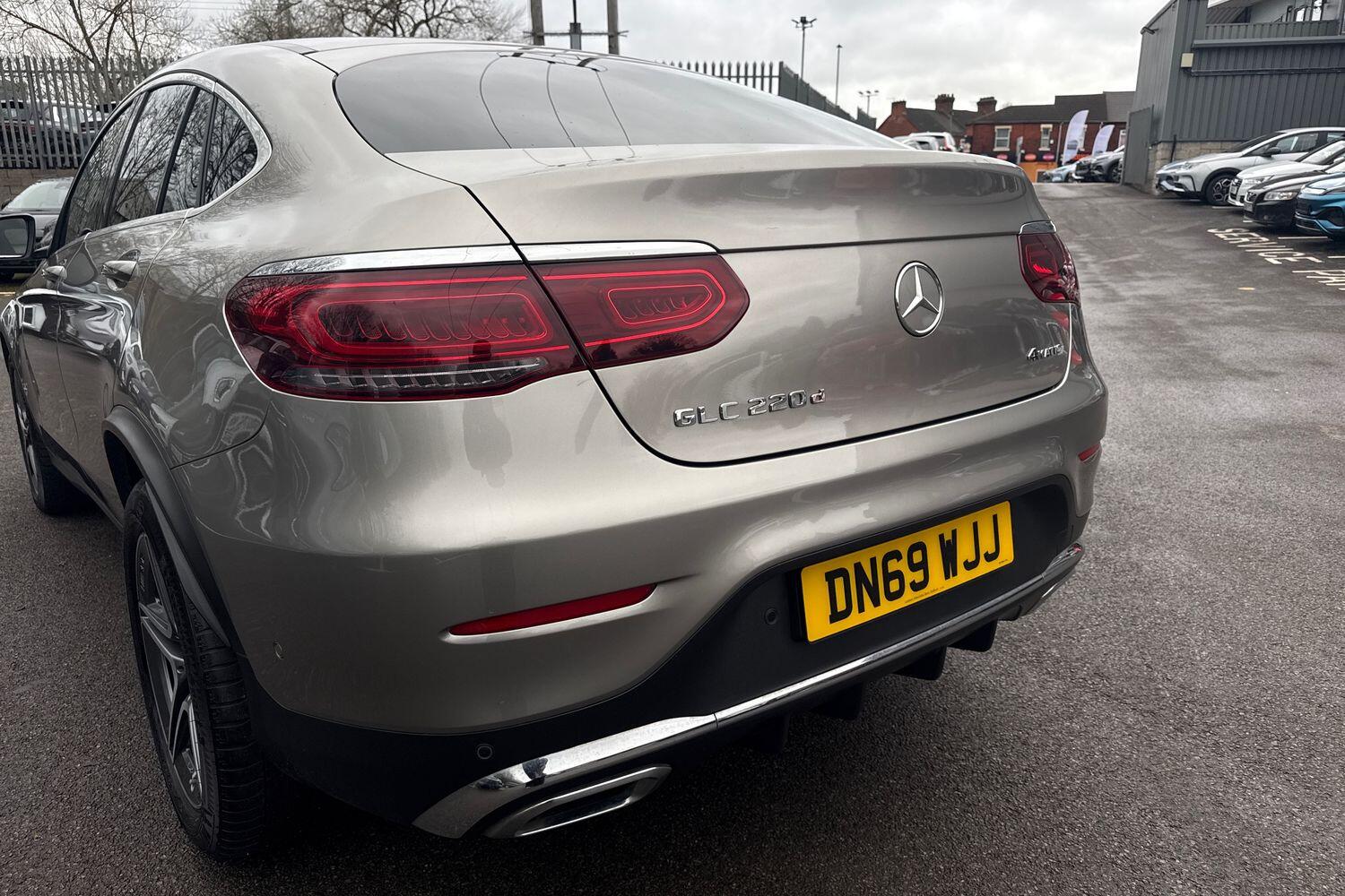 Used Mercedes-Benz GLC 2019 for sale - 77897662: Photo 16