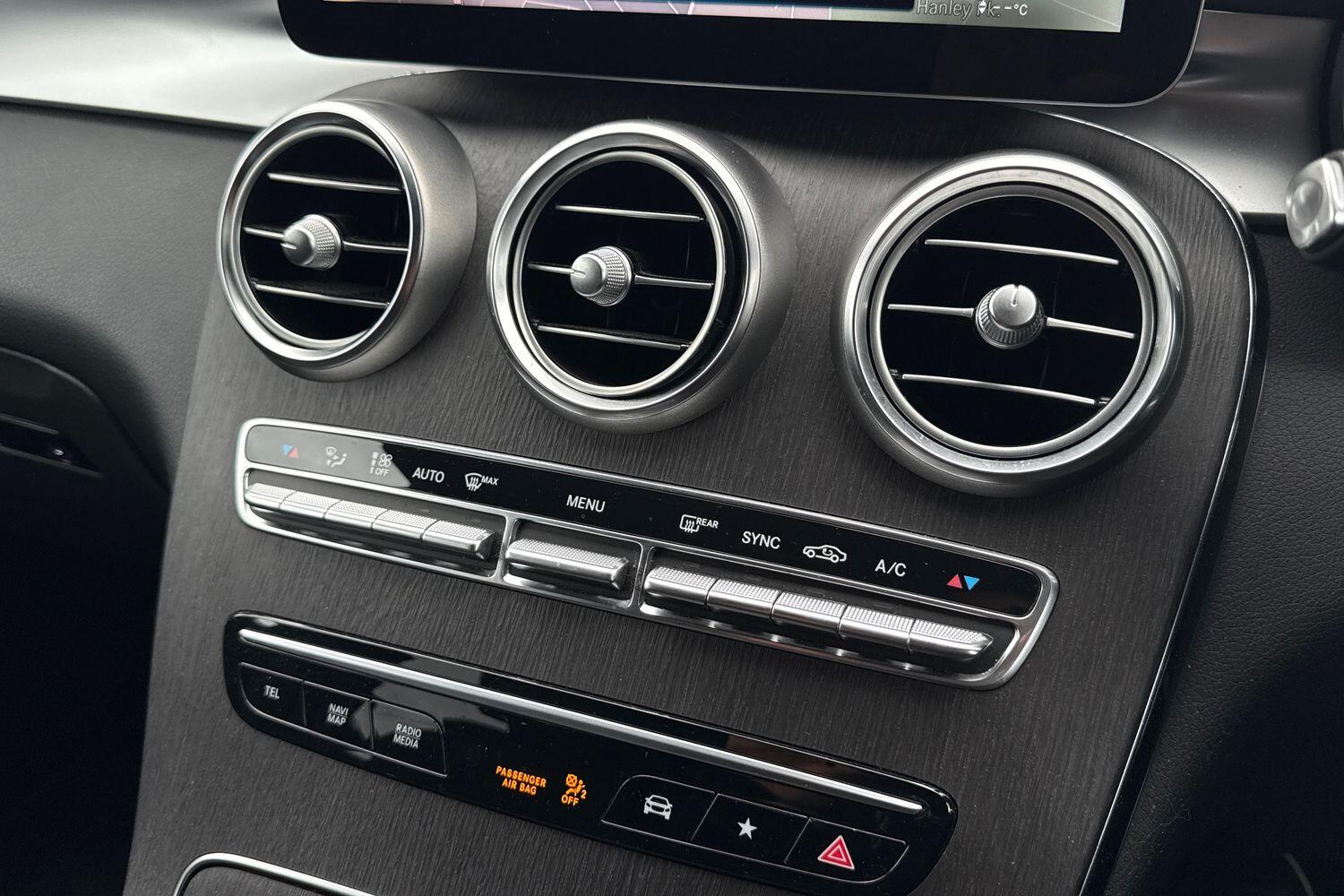 Used Mercedes-Benz GLC 2019 for sale - 77897662: Photo 19