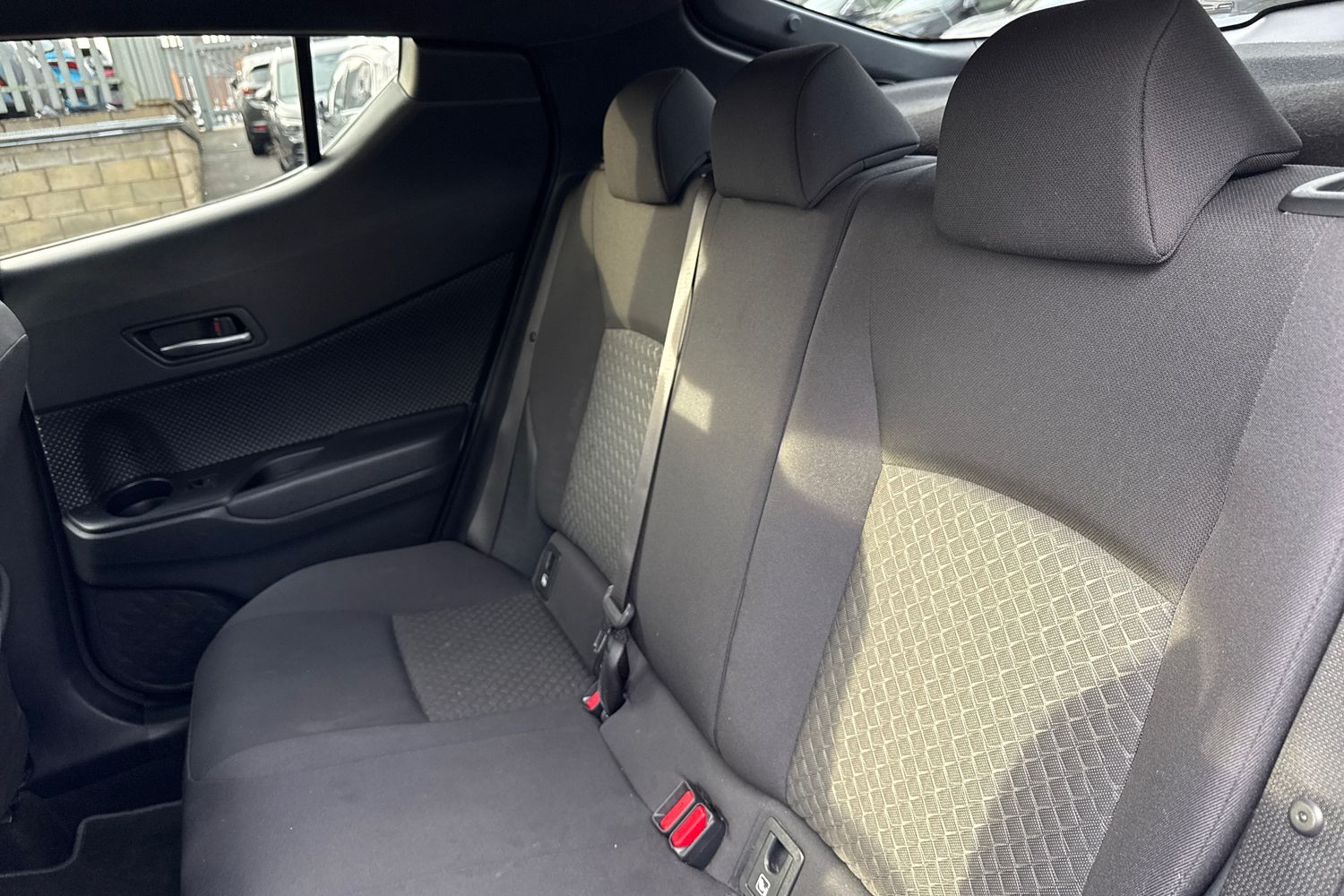 Used Toyota C-HR 2023 for sale - 77535423: Photo 14