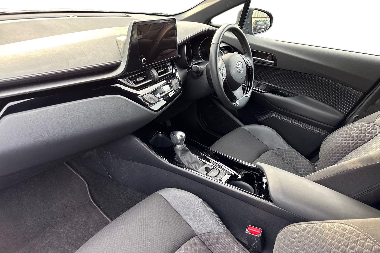 Used Toyota C-HR 2023 for sale - 77535423: Photo 9