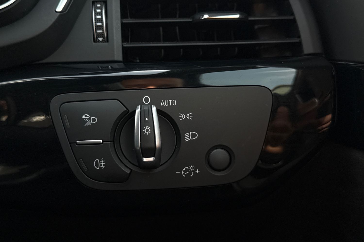 Used Audi A4 2019 for sale - 78197576: Photo 32