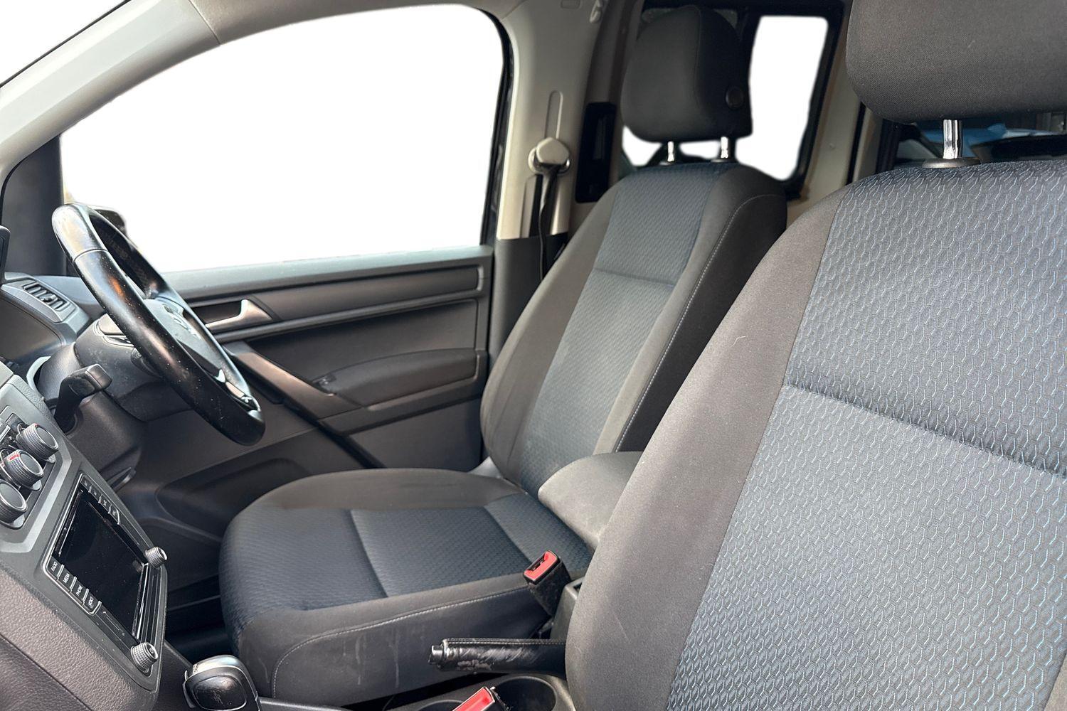 Used Volkswagen Caddy Maxi Life 2017 for sale - 76629993: Photo 11