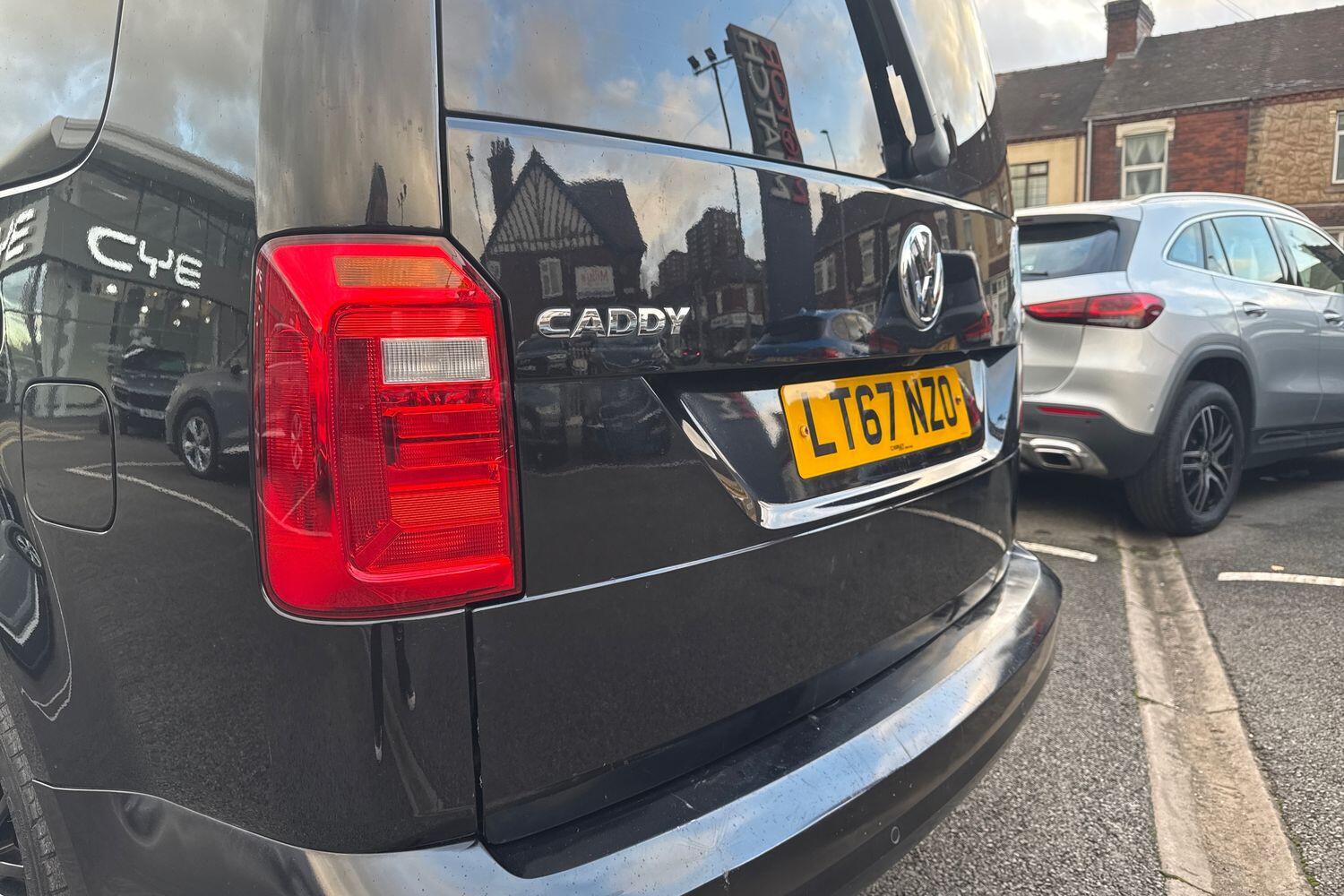 Used Volkswagen Caddy Maxi Life 2017 for sale - 76629993: Photo 16