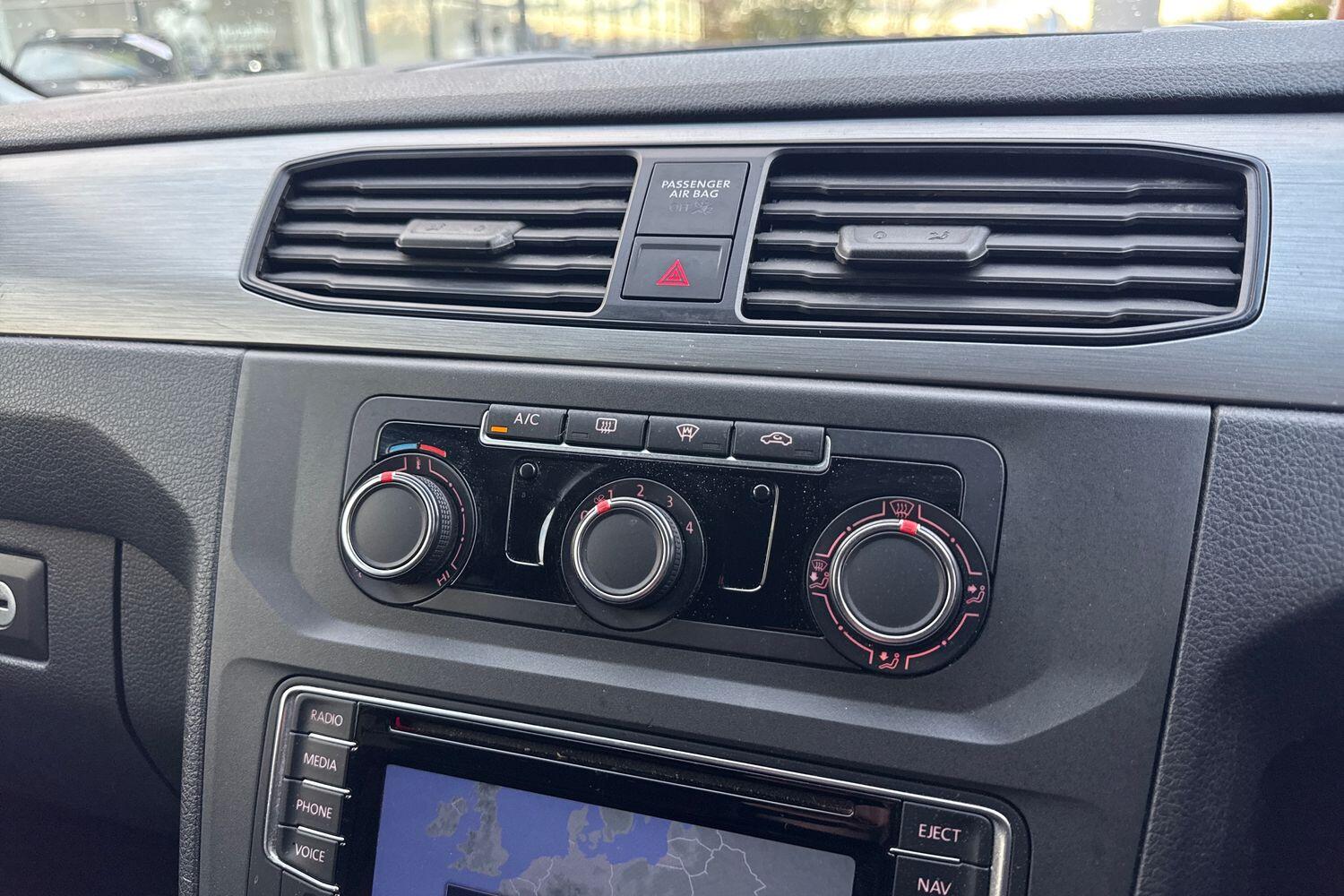 Used Volkswagen Caddy Maxi Life 2017 for sale - 76629993: Photo 19