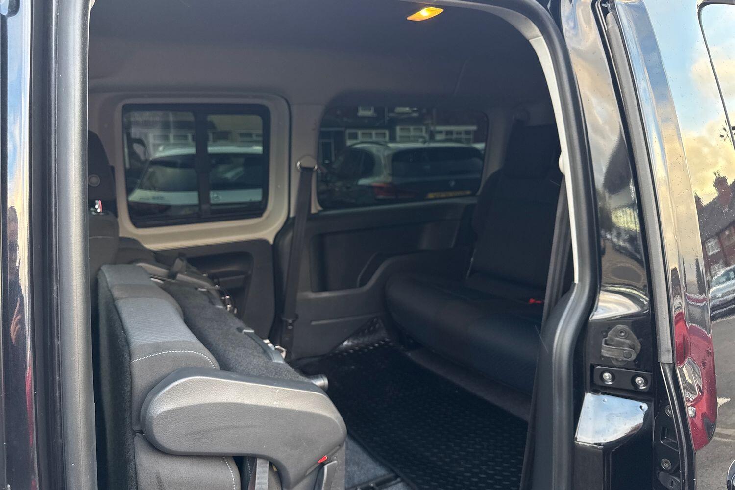 Used Volkswagen Caddy Maxi Life 2017 for sale - 76629993: Photo 25