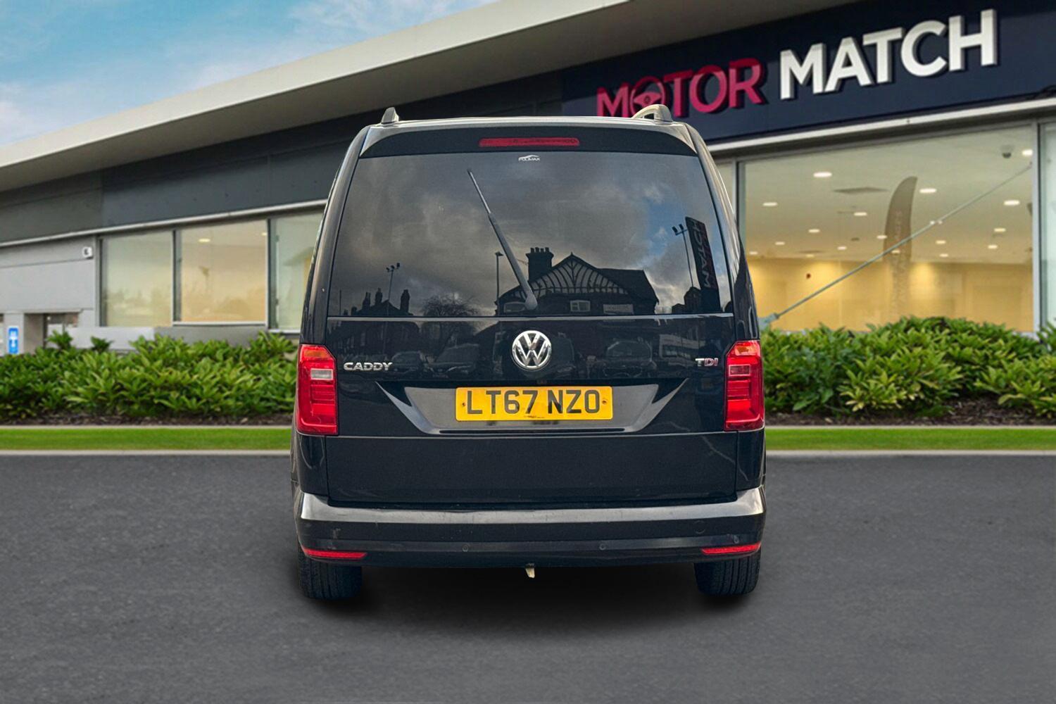 Used Volkswagen Caddy Maxi Life 2017 for sale - 76629993: Photo 4