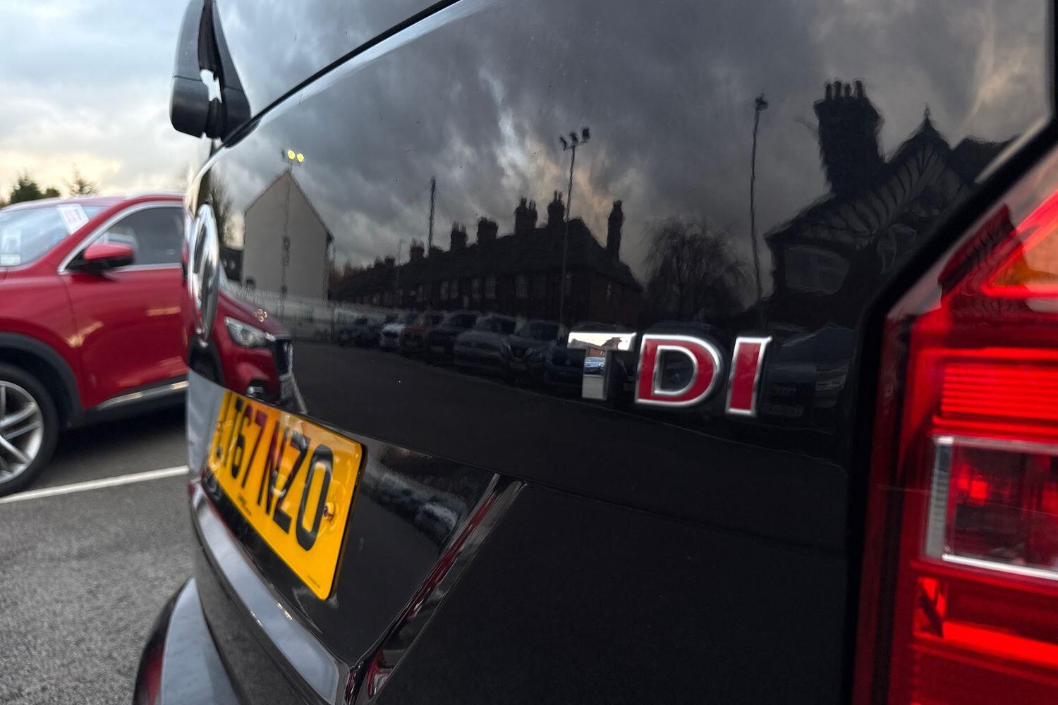 Used Volkswagen Caddy Maxi Life 2017 for sale - 76629993: Photo 42