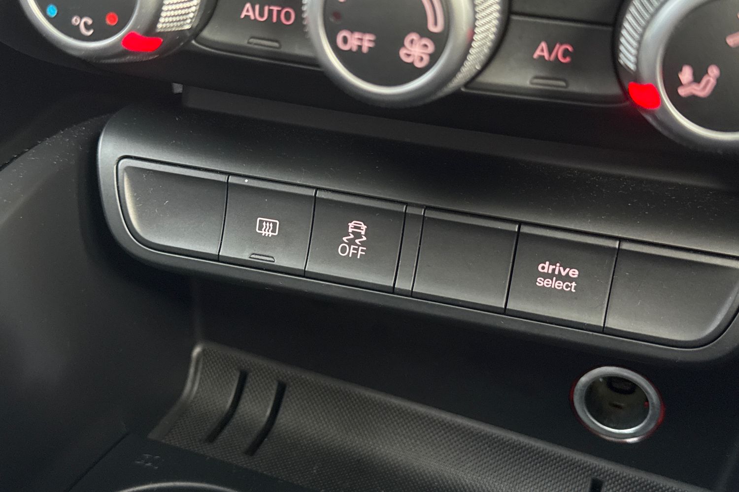 Used Audi A1 2018 for sale - 77733733: Photo 38