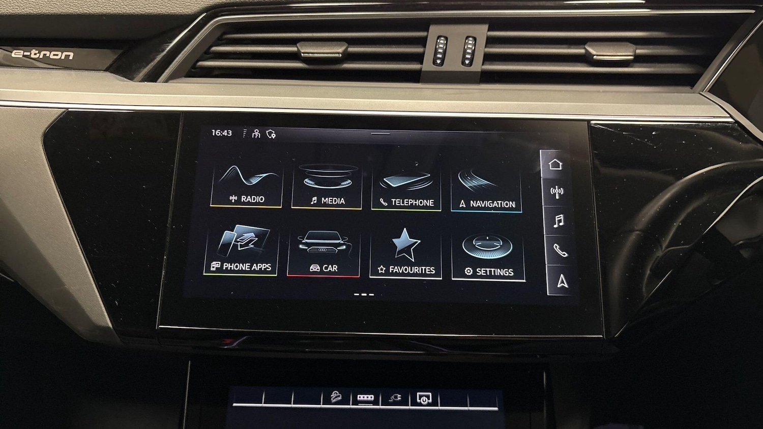 Used Audi e-tron 2022 for sale - 76495076: Photo 8