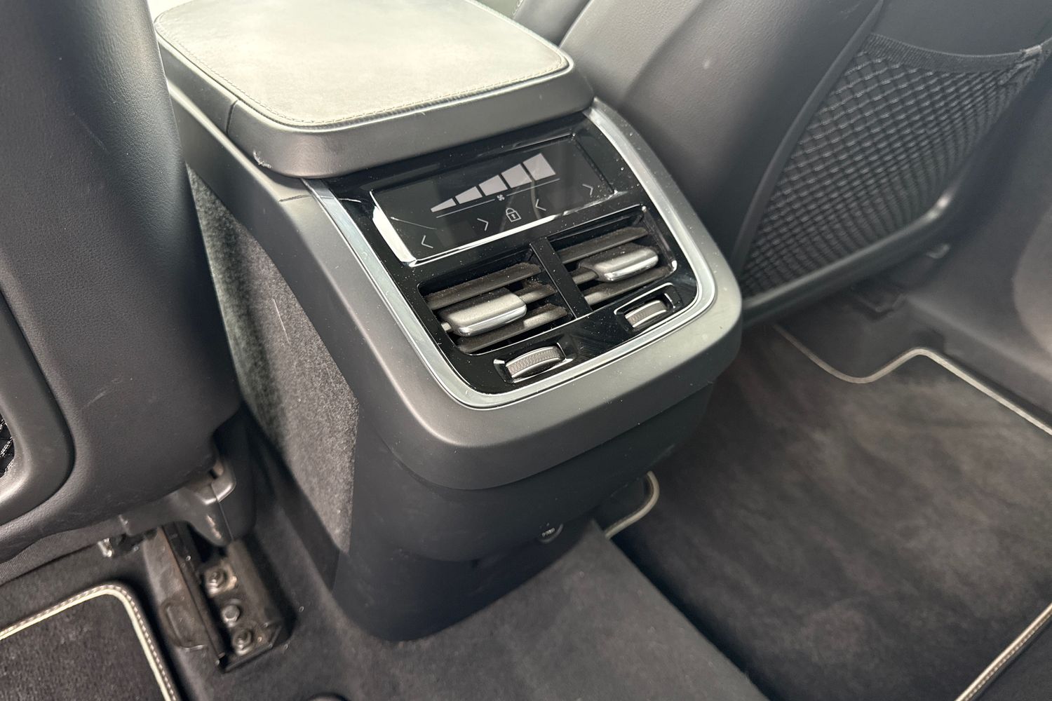 Used Volvo XC90 2019 for sale - 76365156: Photo 32