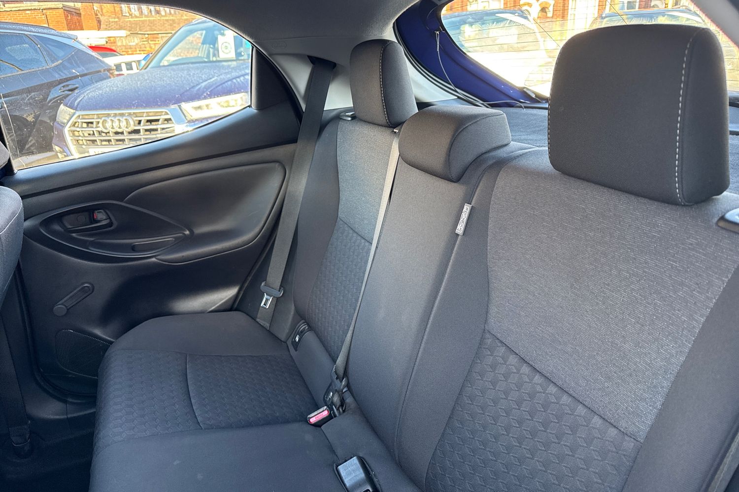 Used Toyota Yaris 2023 for sale - 76711789: Photo 14