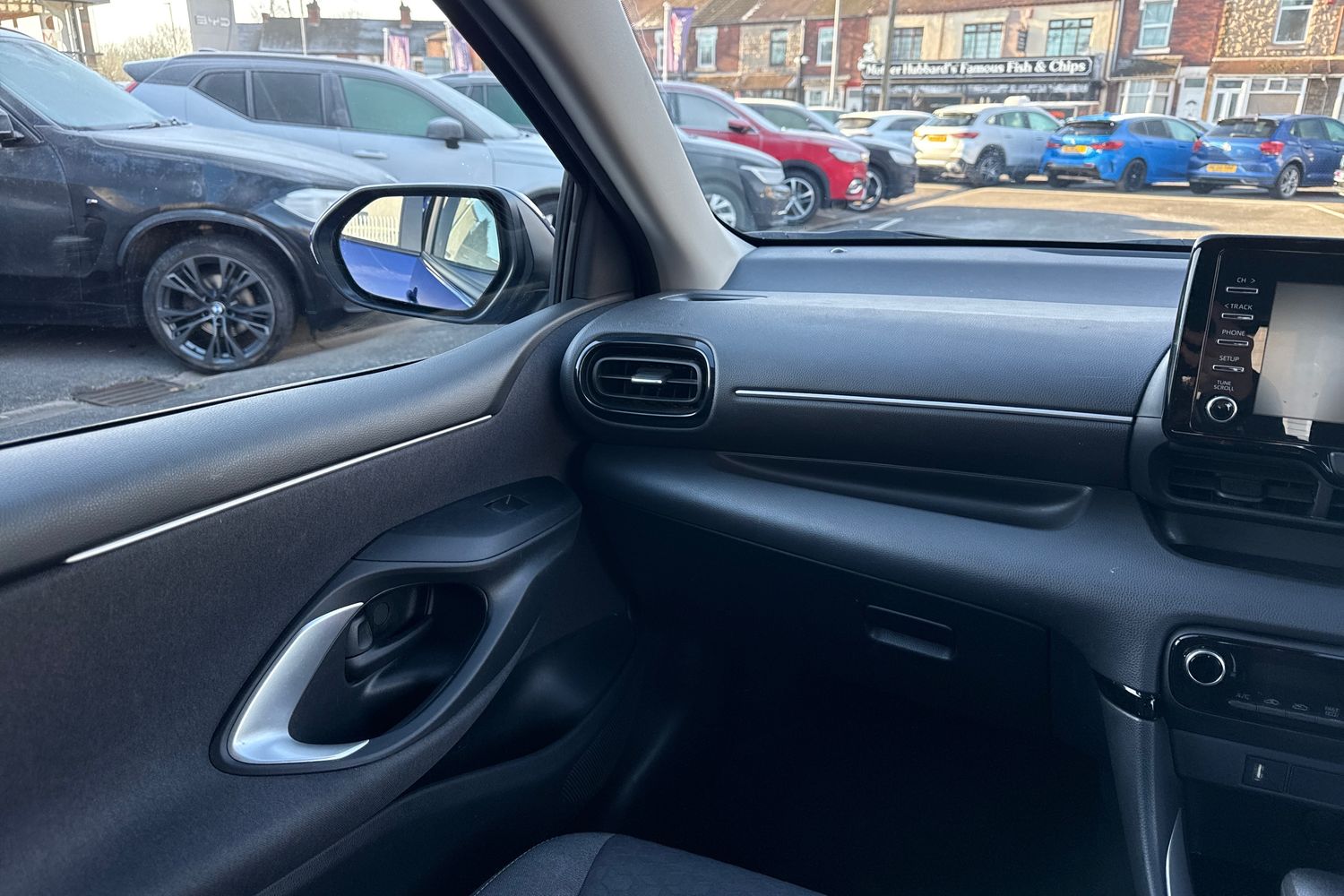 Used Toyota Yaris 2023 for sale - 76711789: Photo 15