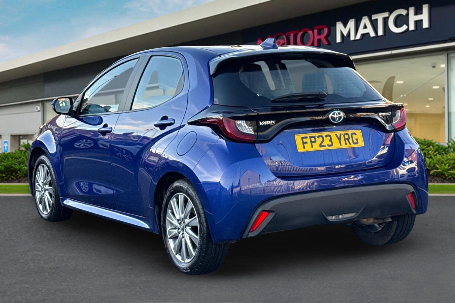Used Toyota Yaris 2023 for sale - 76711789: Photo 2