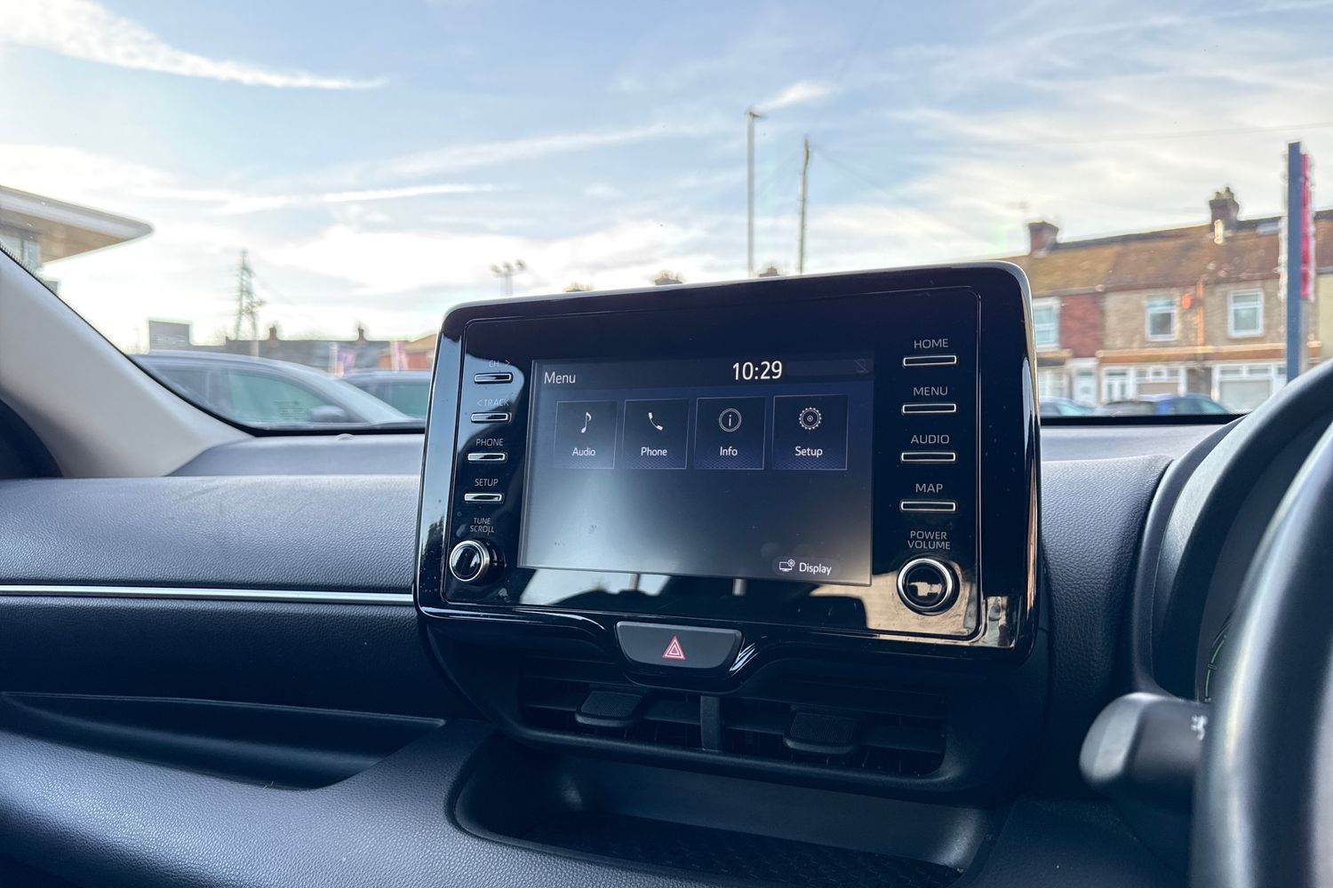 Used Toyota Yaris 2023 for sale - 76711789: Photo 26