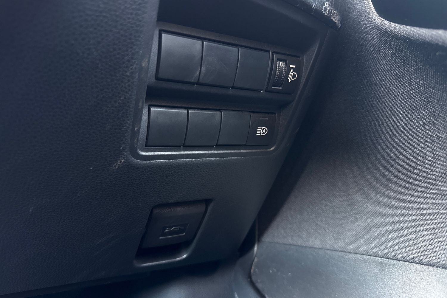 Used Toyota Yaris 2023 for sale - 76711789: Photo 35