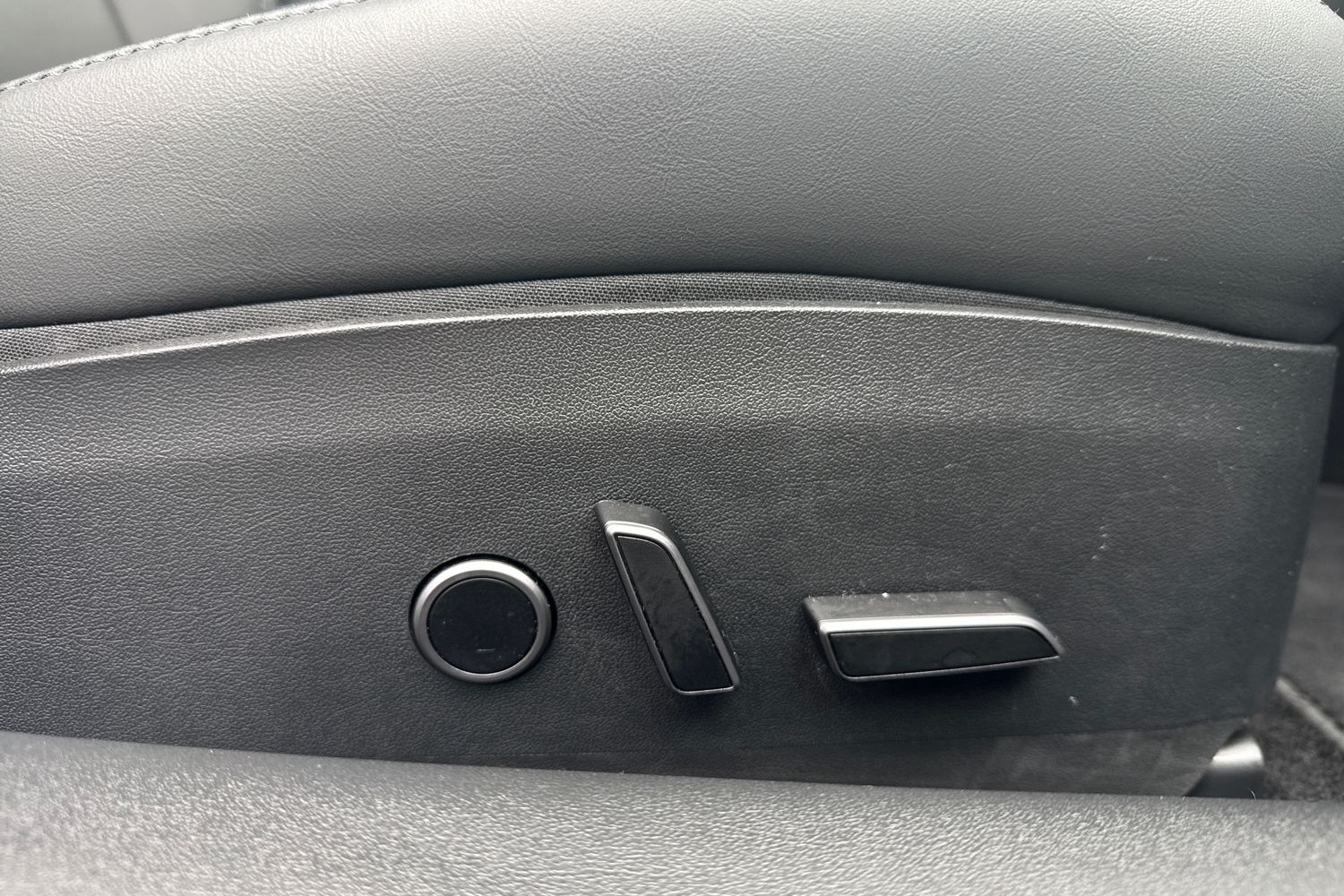 Used Tesla Model 3 2023 for sale - 77829519: Photo 28