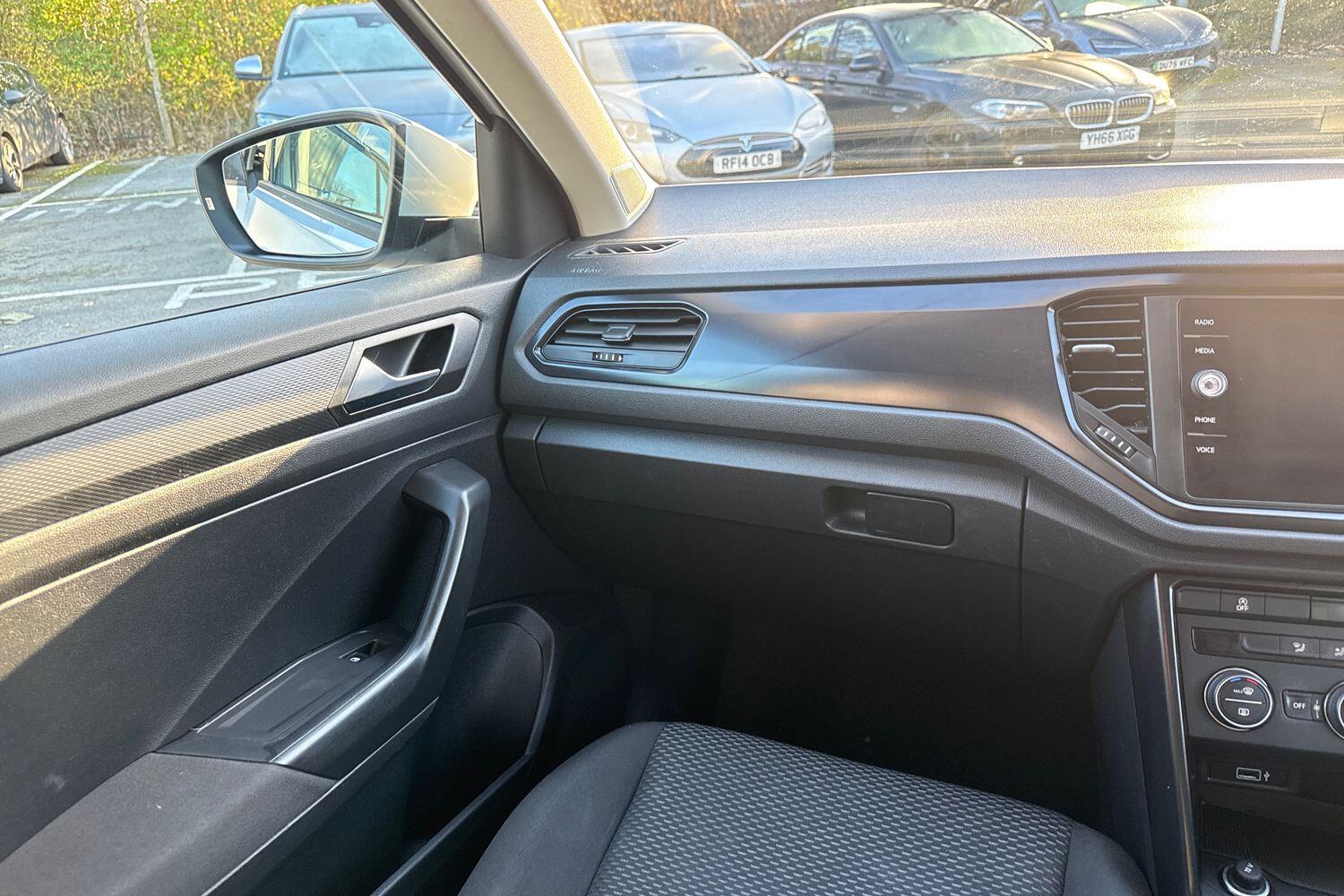 Used Volkswagen T-Roc 2019 for sale - 77654327: Photo 15