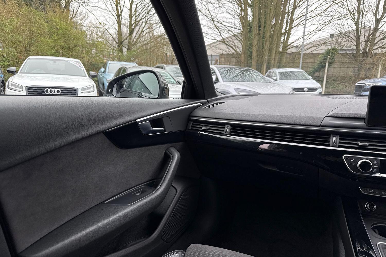 Used Audi A4 2017 for sale - 77834801: Photo 15