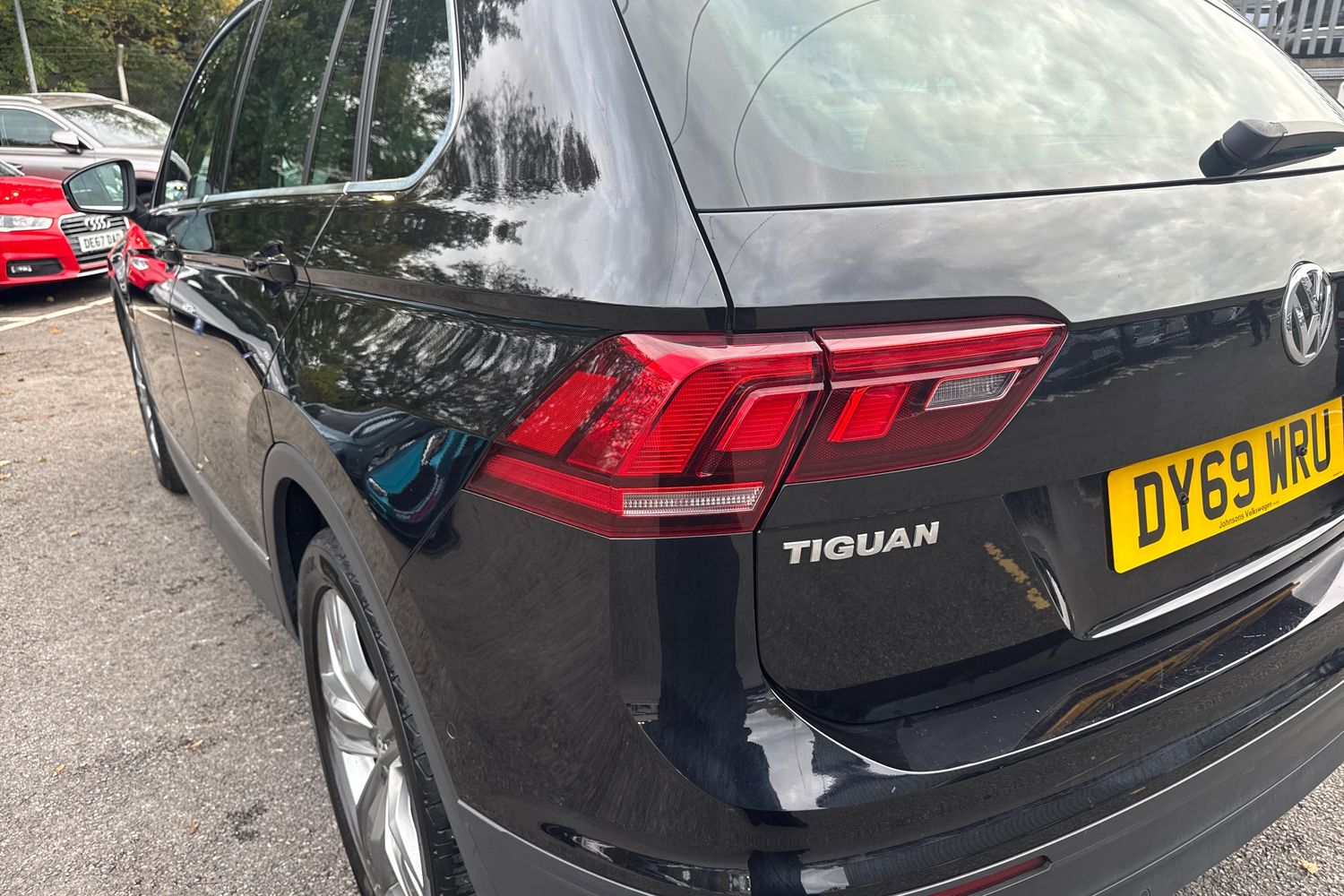 Used Volkswagen Tiguan 2019 for sale - 76365171: Photo 16