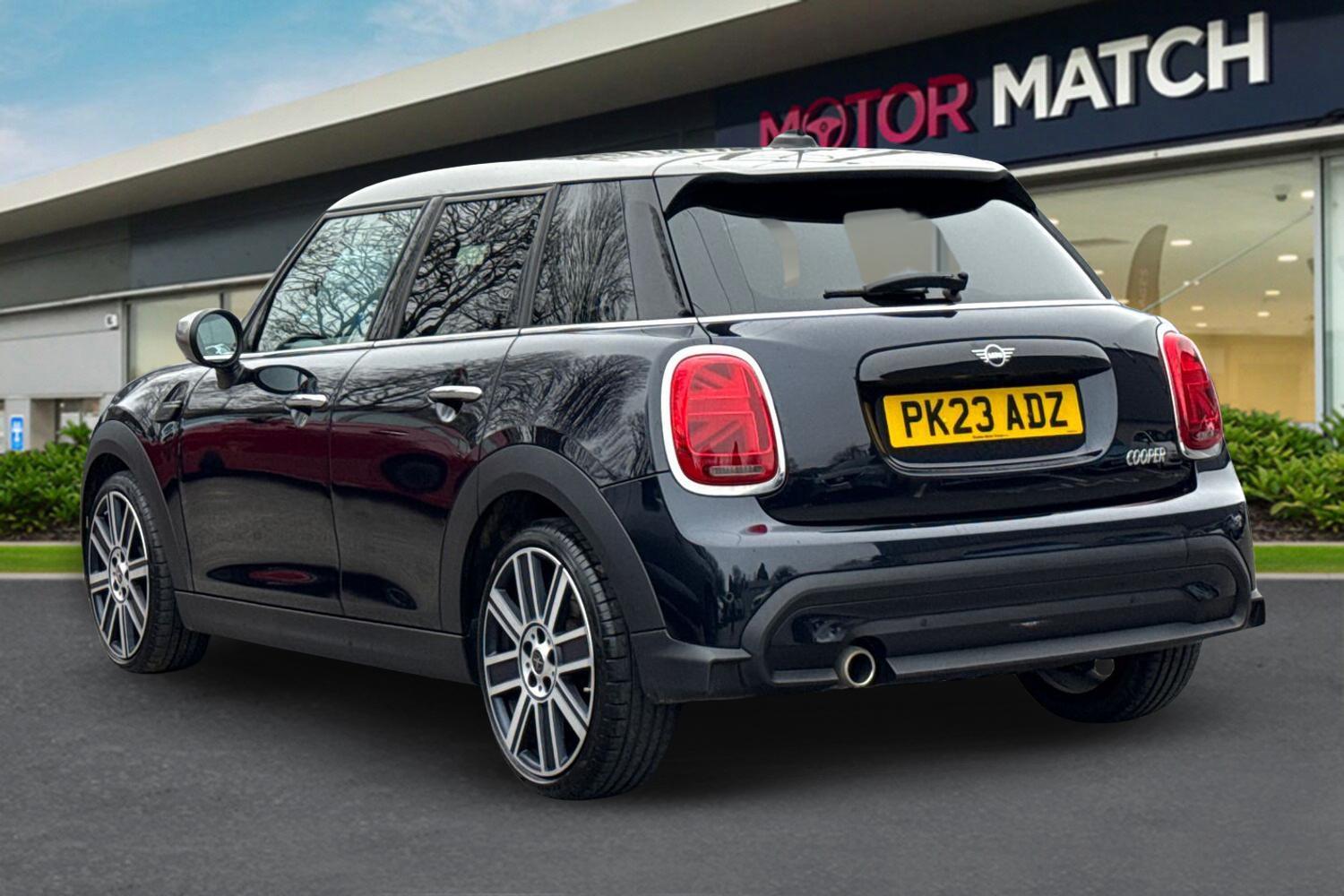 Used MINI Hatch 2023 for sale - 77520215: Photo 2