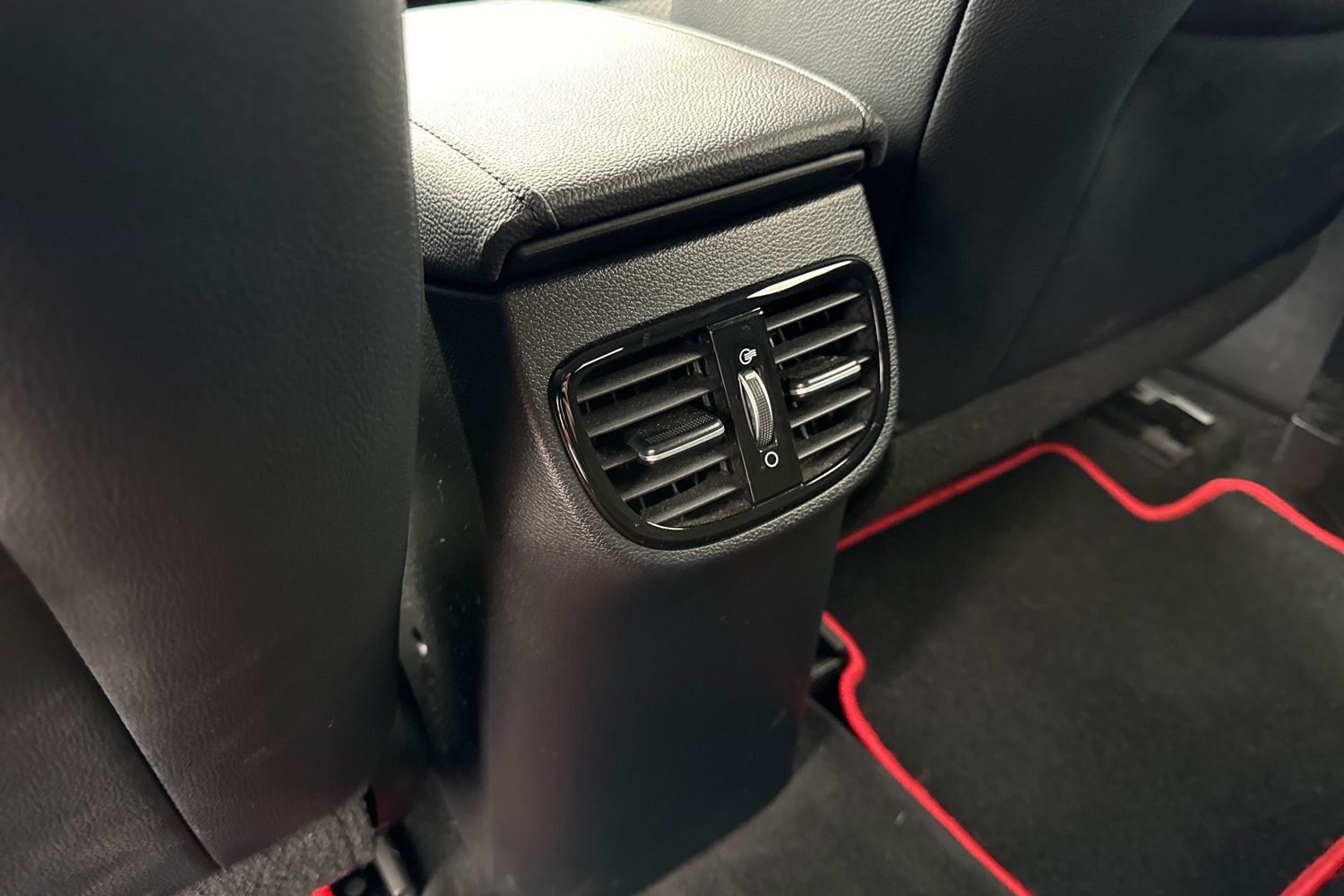 Used Kia XCeed 2020 for sale - 76365172: Photo 31