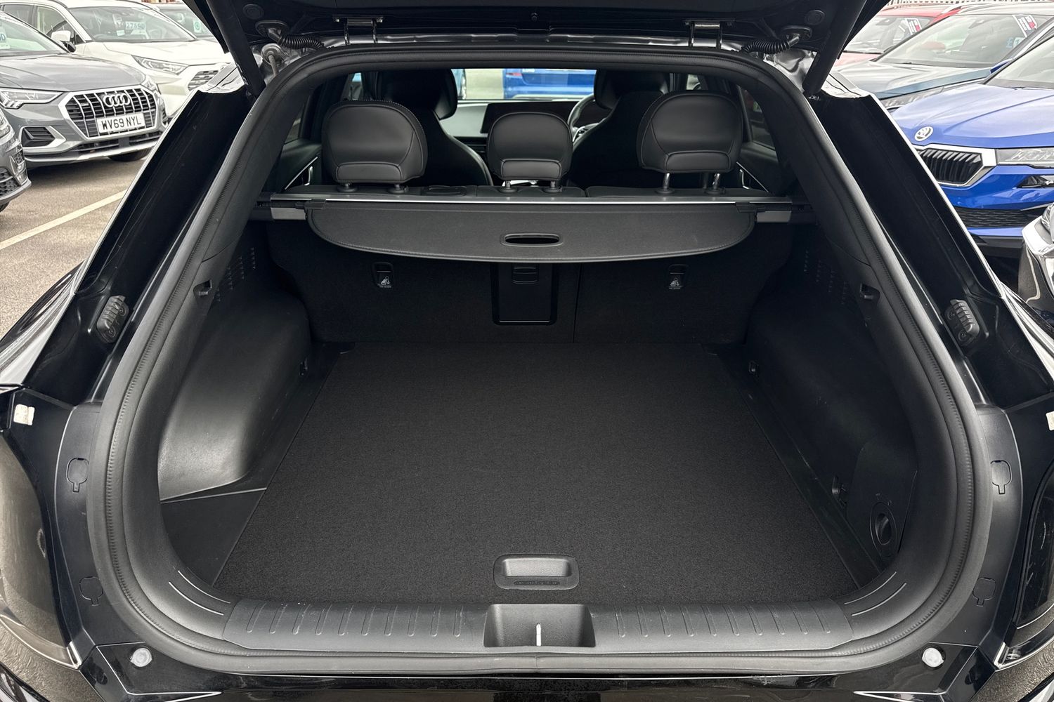 Used Kia EV6 2023 for sale - 77820313: Photo 9