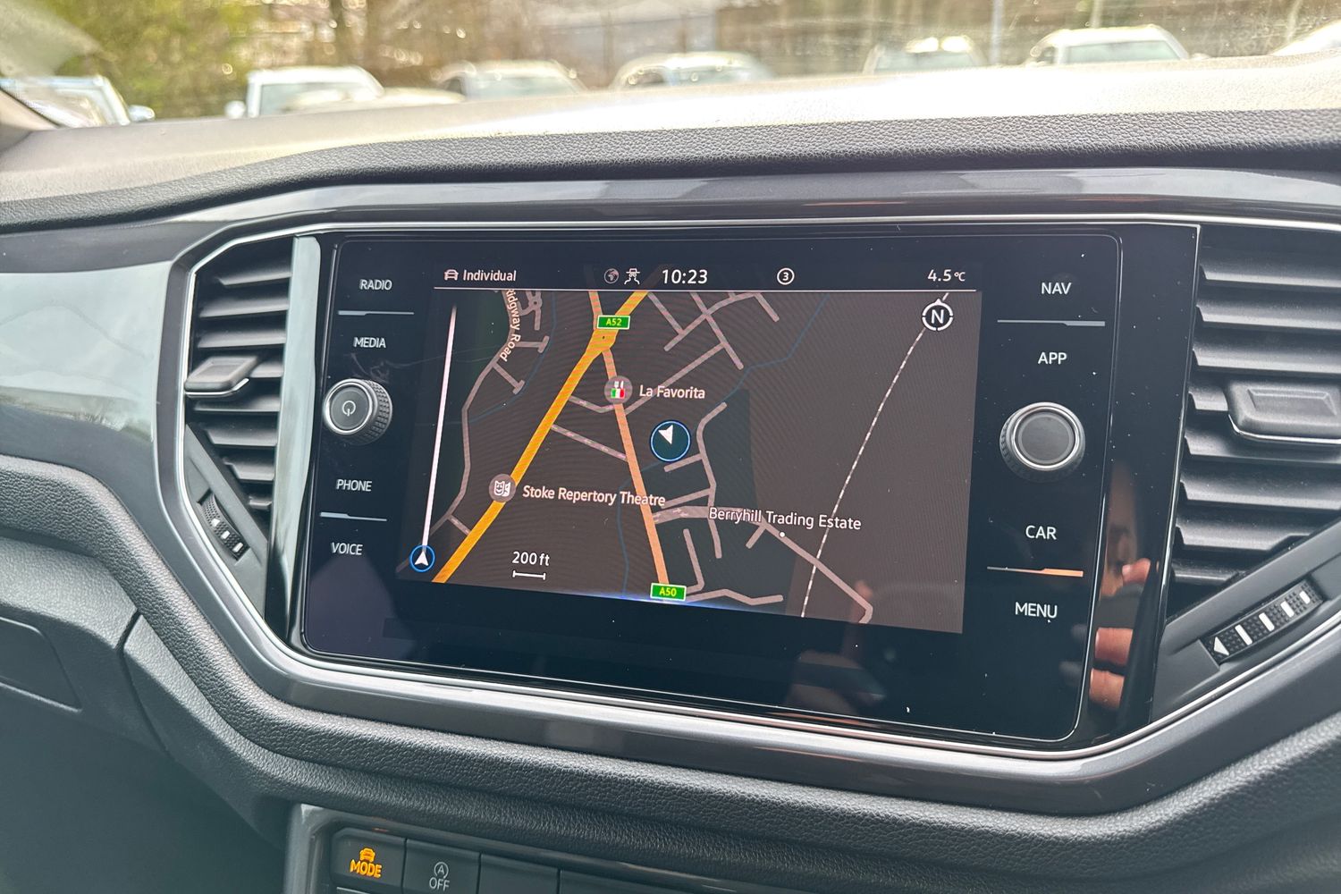 Used Volkswagen T-Roc 2021 for sale - 77582617: Photo 11