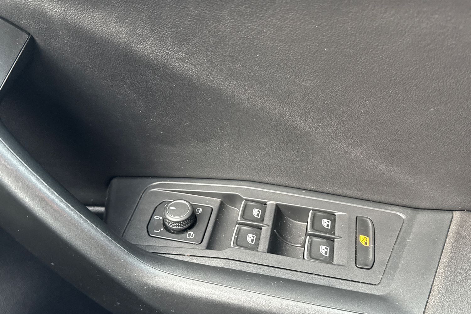 Used Volkswagen T-Roc 2021 for sale - 77582617: Photo 17