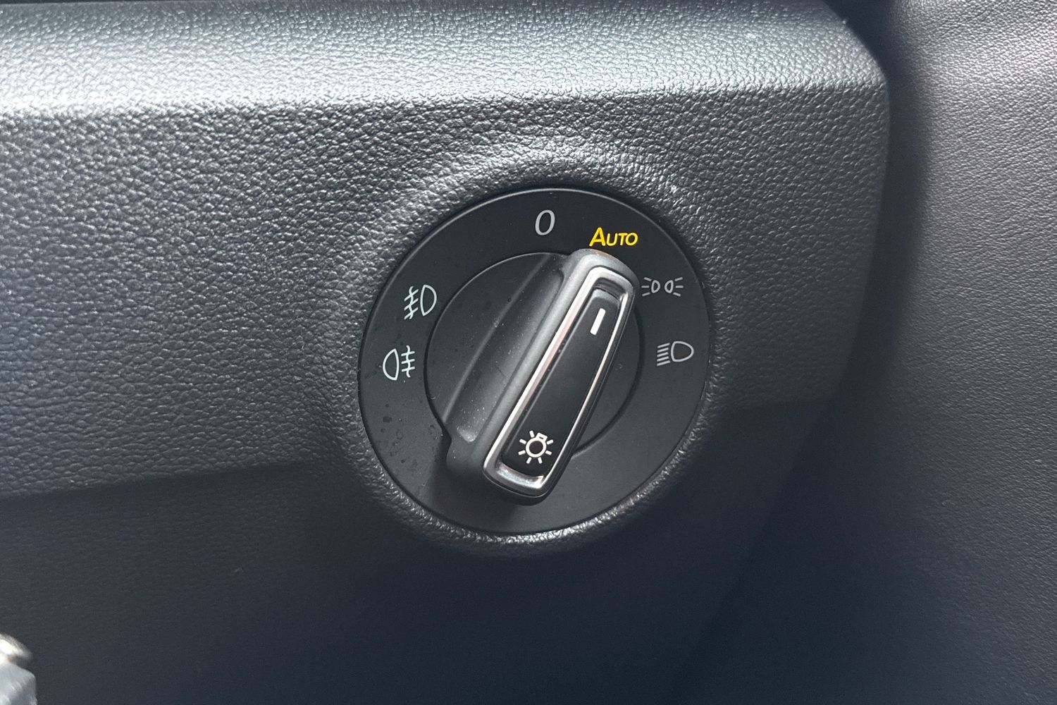 Used Volkswagen T-Roc 2021 for sale - 77582617: Photo 28