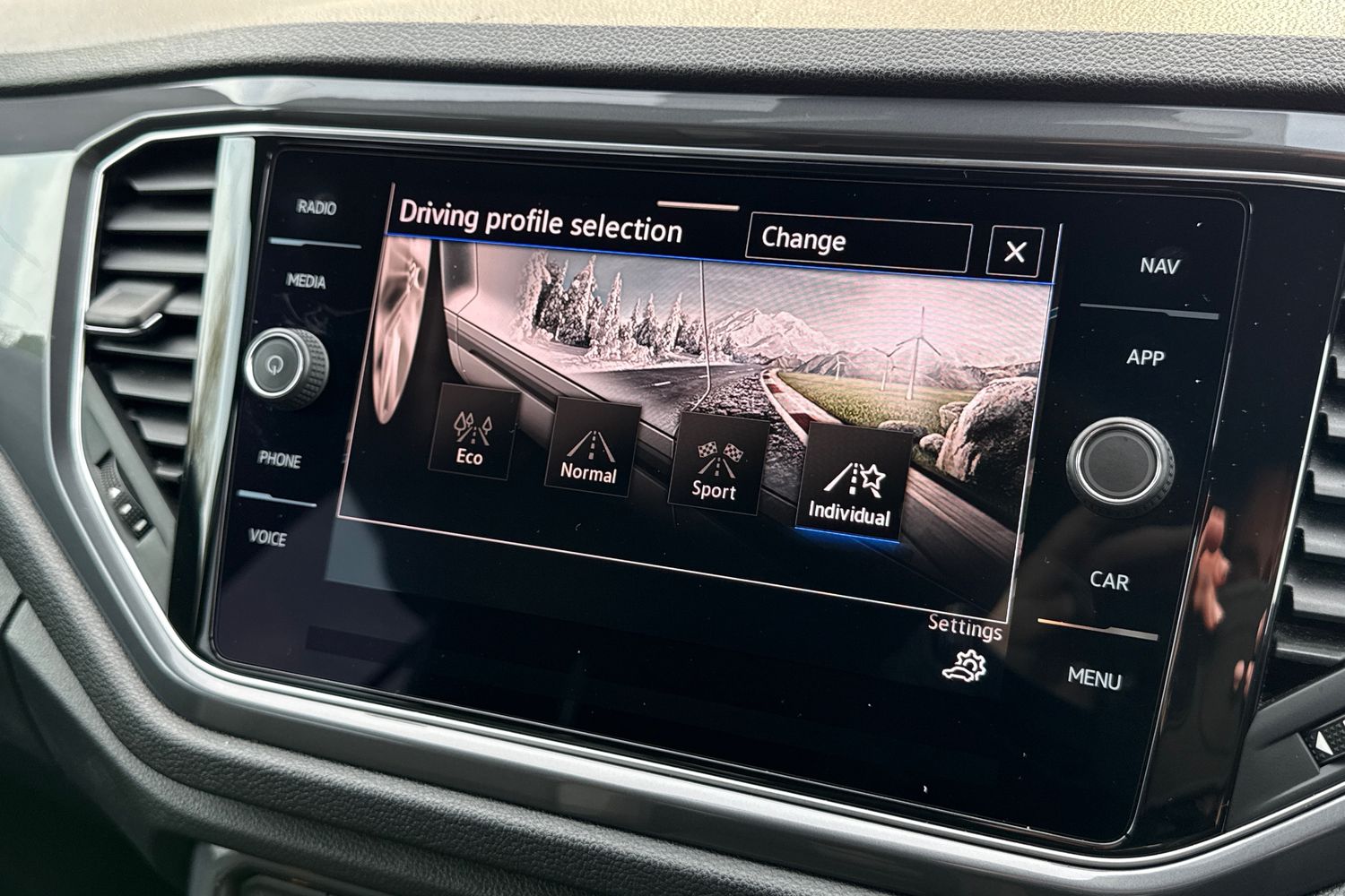 Used Volkswagen T-Roc 2021 for sale - 77582617: Photo 43