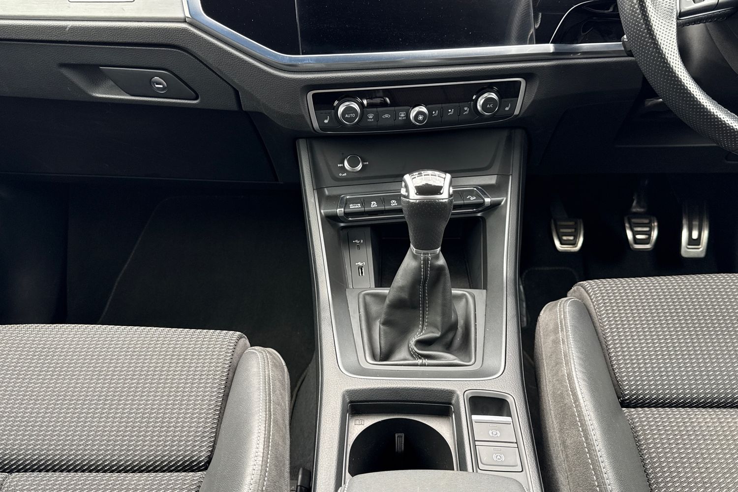 Used Audi Q3 2020 for sale - 76365192: Photo 37