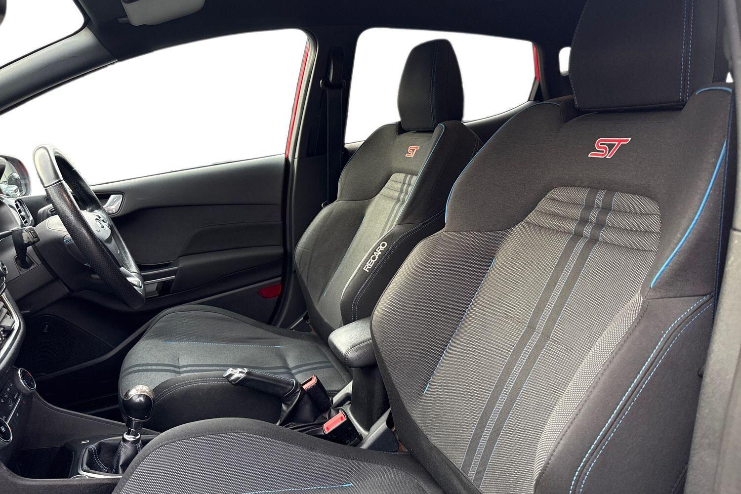 Used Ford Fiesta 2018 for sale - 77152635: Photo 40