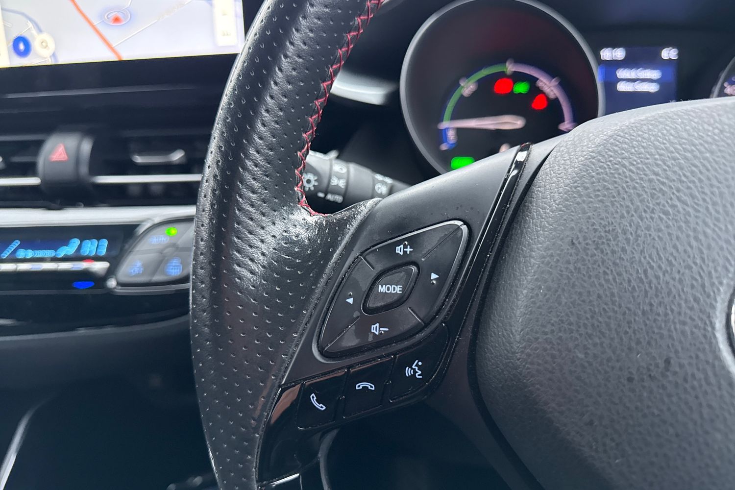 Used Toyota C-HR 2022 for sale - 77303032: Photo 28