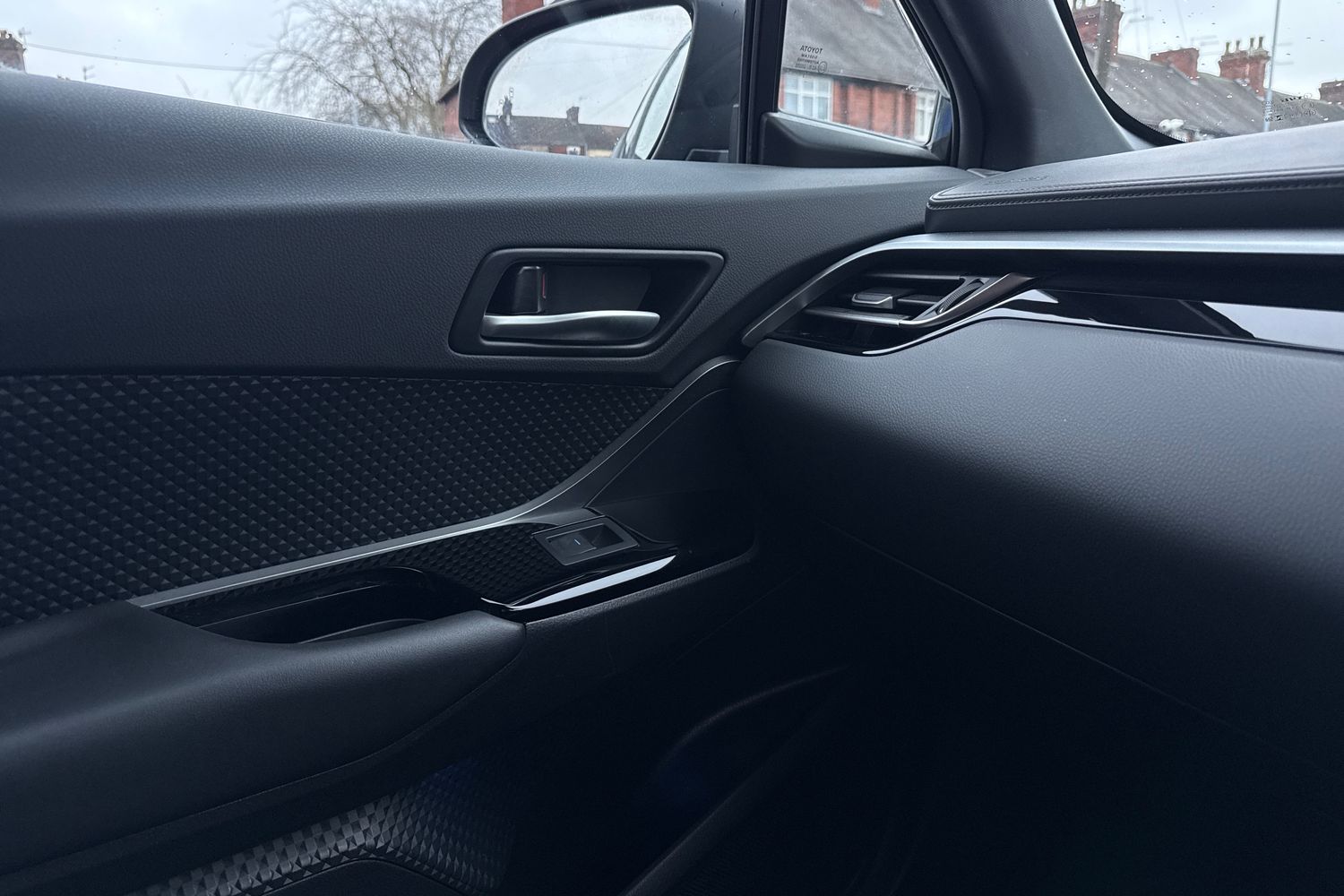 Used Toyota C-HR 2022 for sale - 77303032: Photo 39