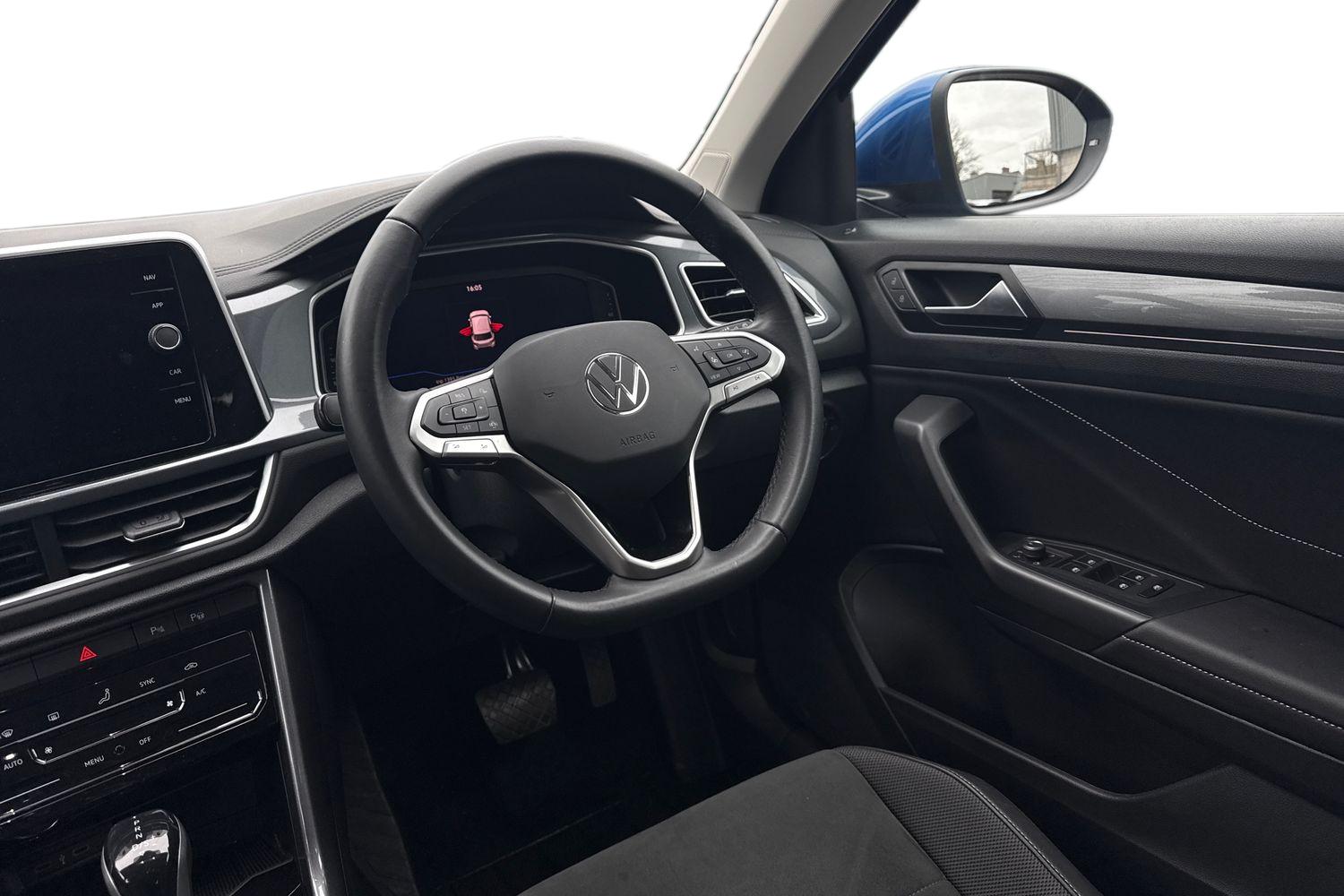 Used Volkswagen T-Roc 2023 for sale - 77608199: Photo 13