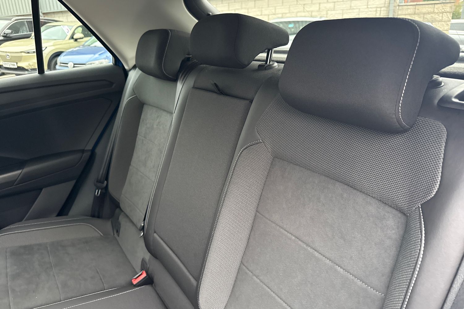 Used Volkswagen T-Roc 2023 for sale - 77608199: Photo 14