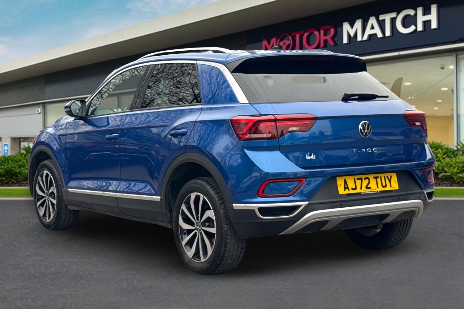 Used Volkswagen T-Roc 2023 for sale - 77608199: Photo 2