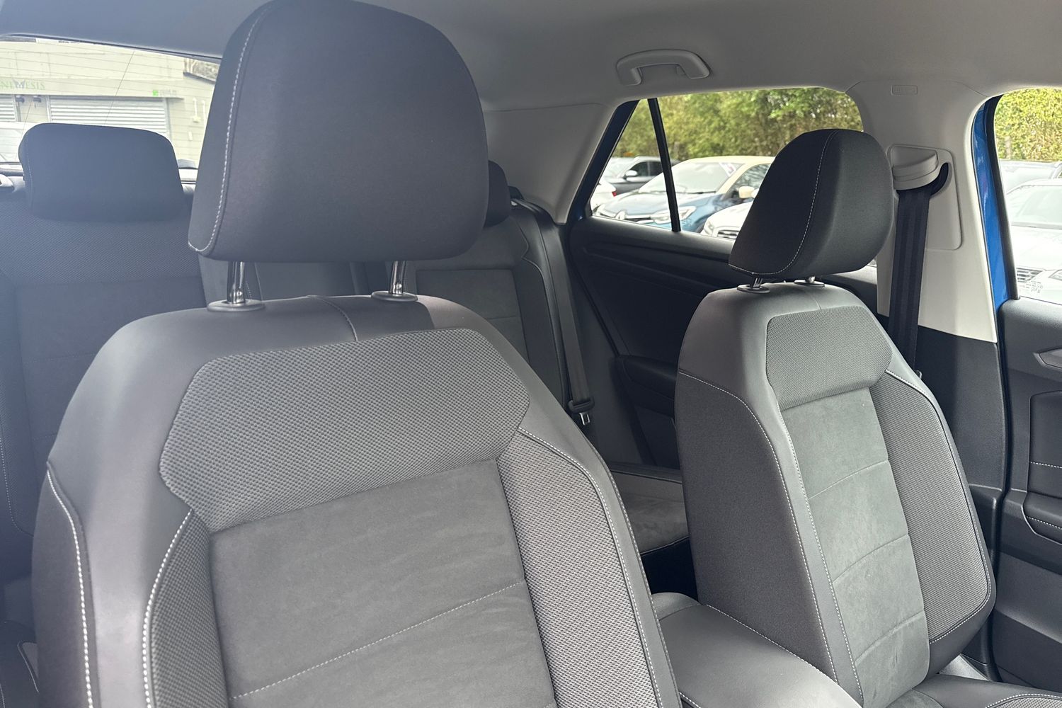 Used Volkswagen T-Roc 2023 for sale - 77608199: Photo 21